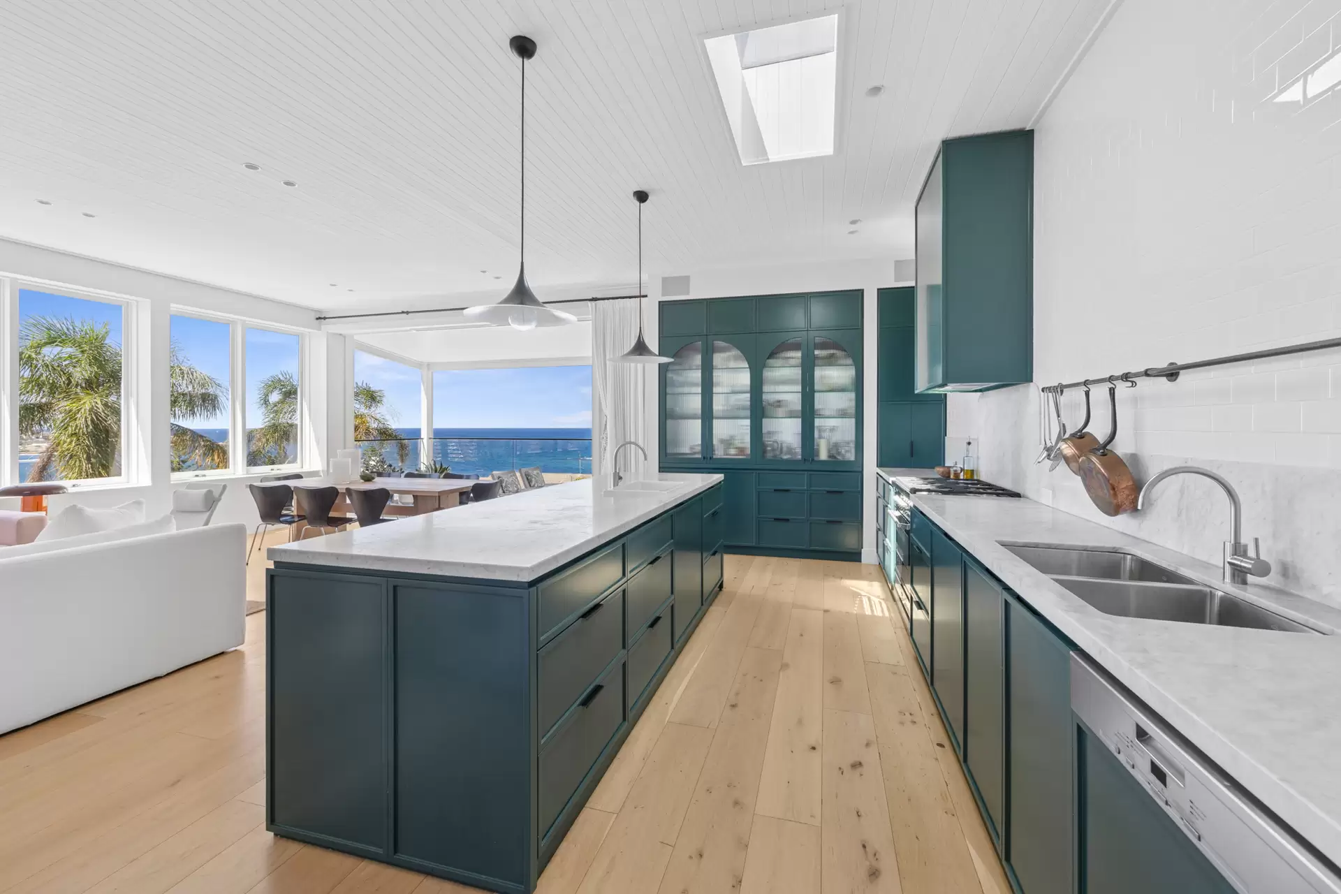 197-199 Beach Street, Coogee Auction by Sydney Sotheby's International Realty - image 12