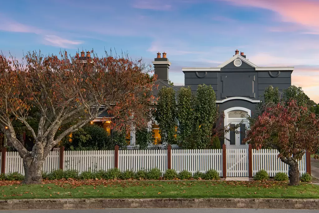 67-69 Hoddle Street, Robertson For Sale by Sydney Sotheby's International Realty