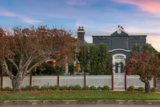67-69 Hoddle Street, Robertson For Sale by Sydney Sotheby's International Realty