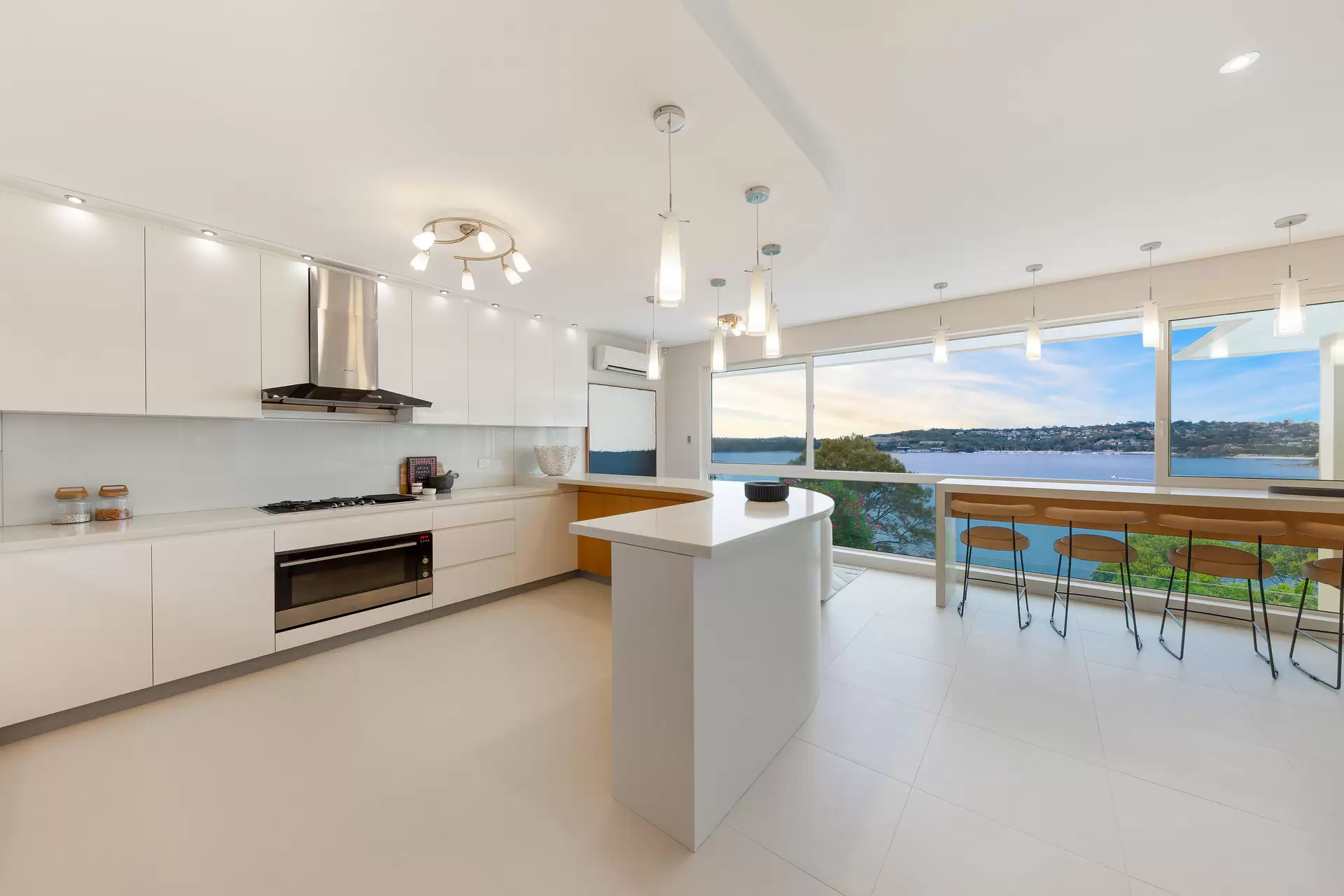 71 Cutler Road, Clontarf For Sale by Sydney Sotheby's International Realty - image 5