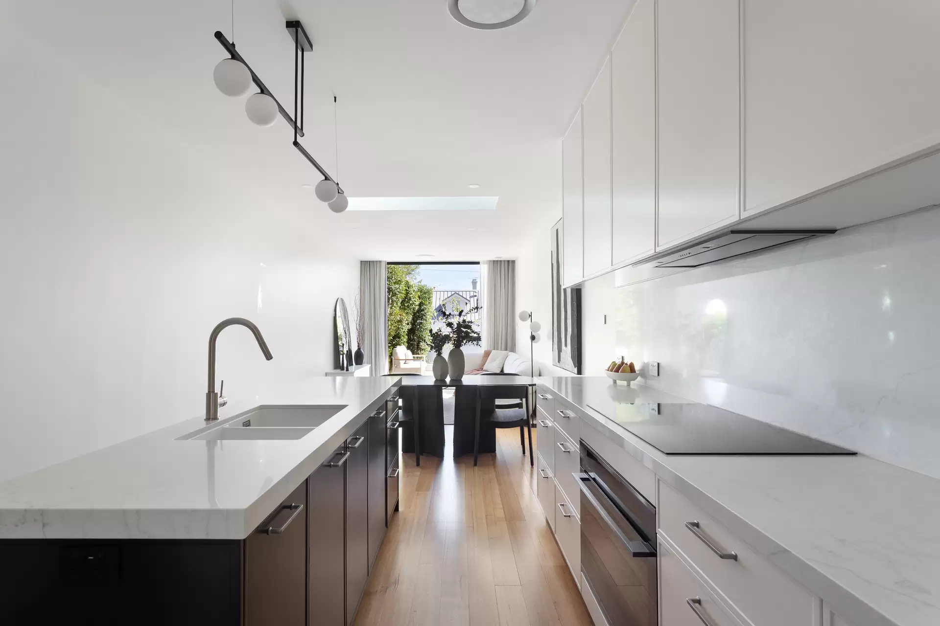 40 Wallis Street, Woollahra Sold by Sydney Sotheby's International Realty - image 1