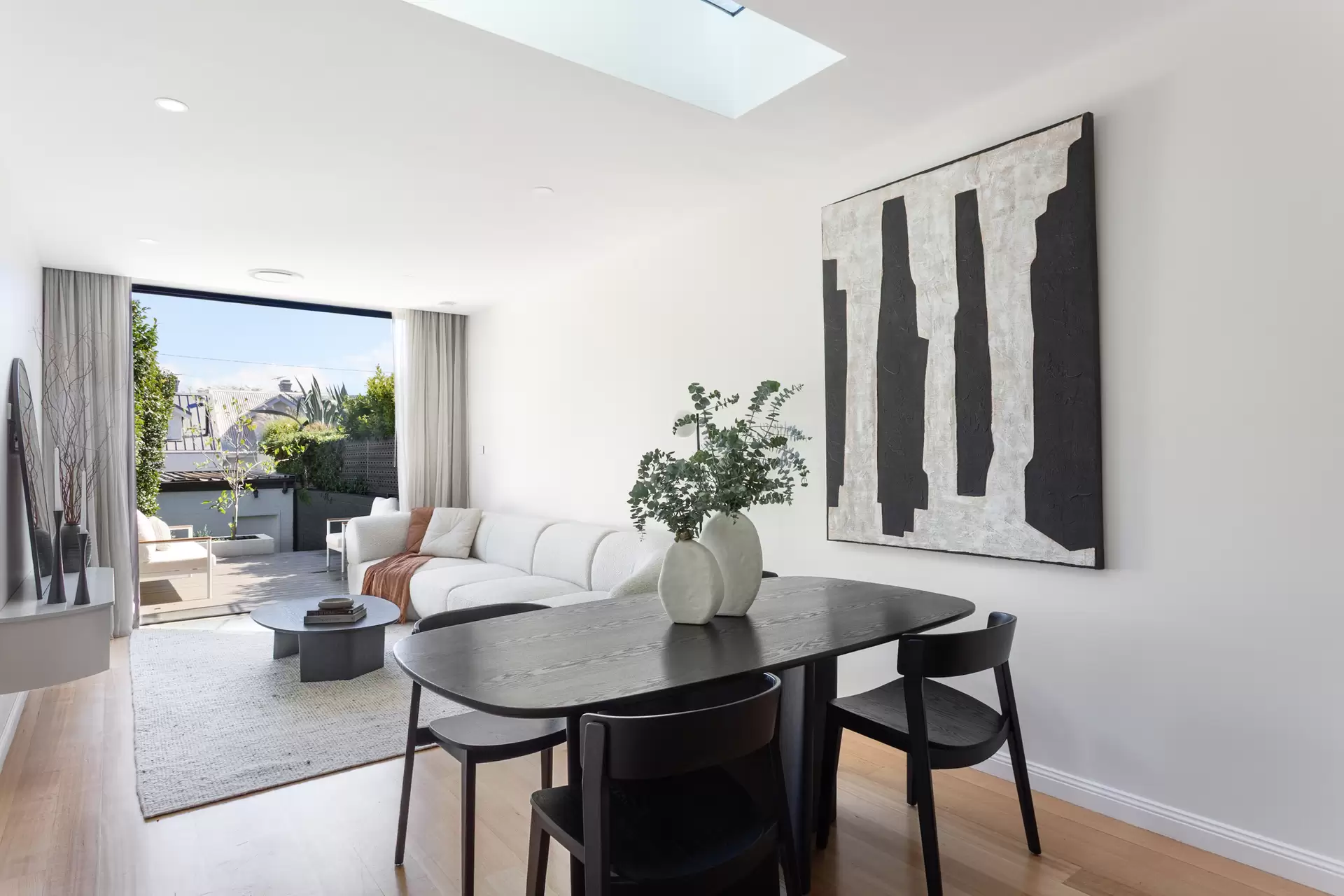 40 Wallis Street, Woollahra Sold by Sydney Sotheby's International Realty - image 1