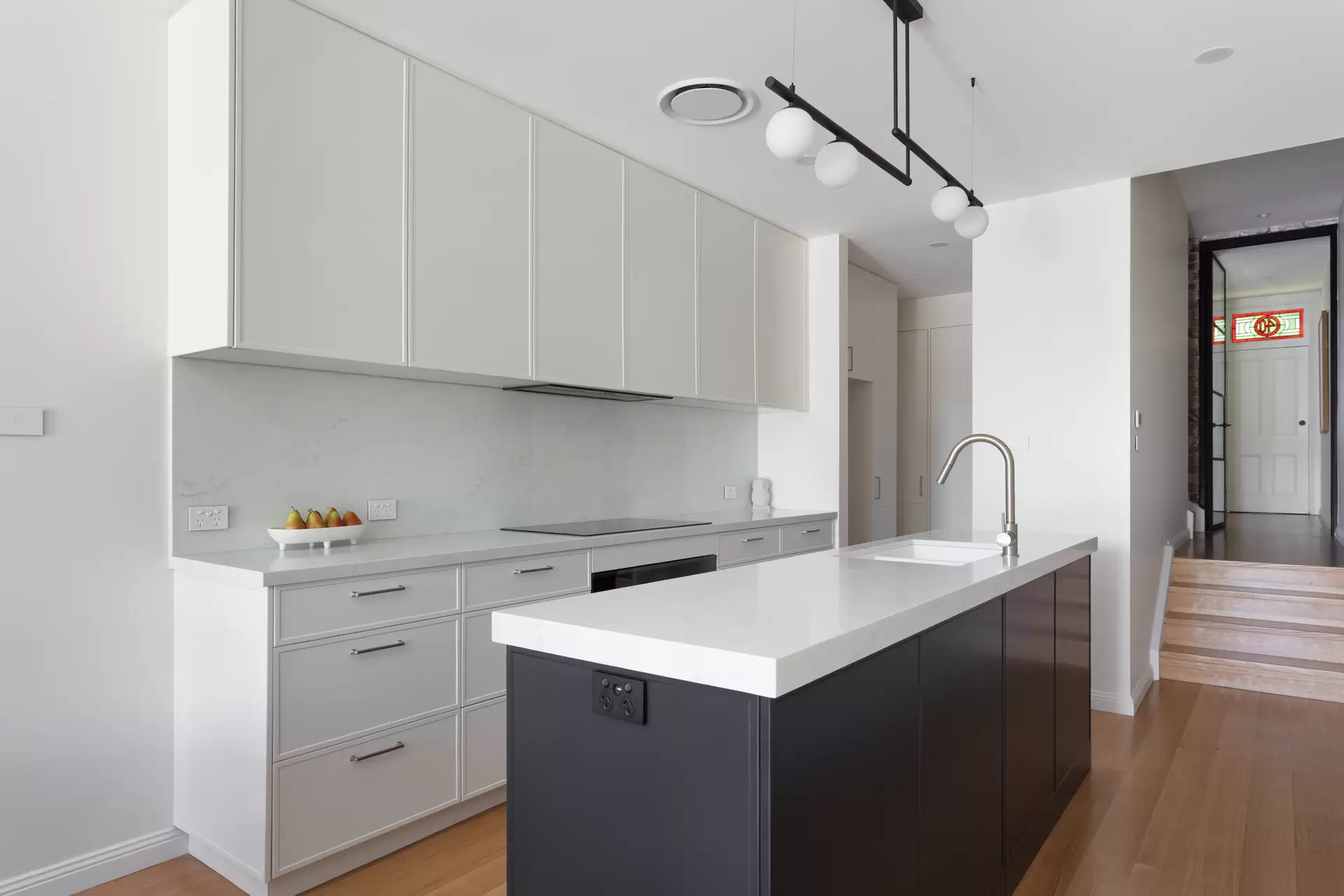 40 Wallis Street, Woollahra Sold by Sydney Sotheby's International Realty - image 1