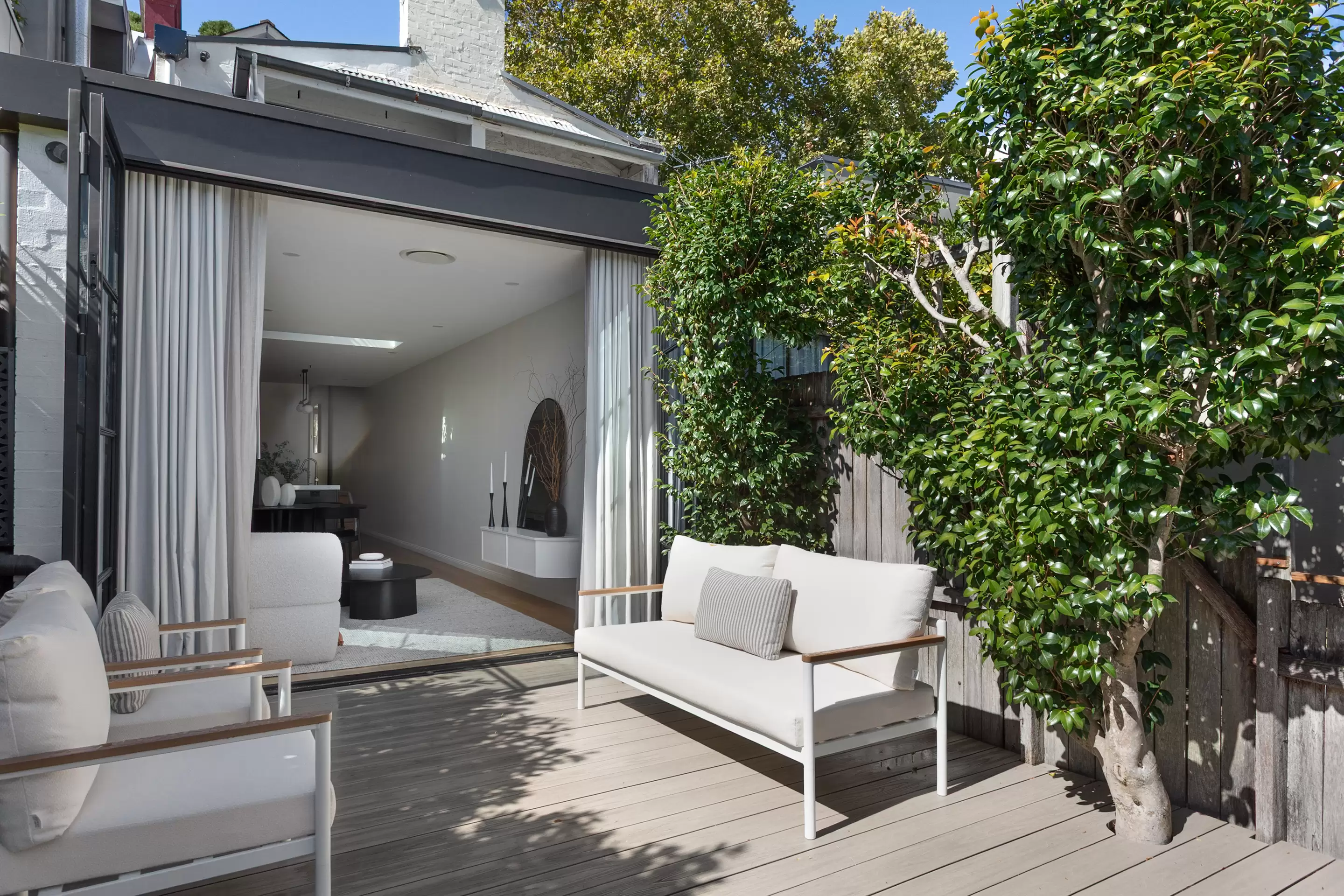 40 Wallis Street, Woollahra Sold by Sydney Sotheby's International Realty - image 7