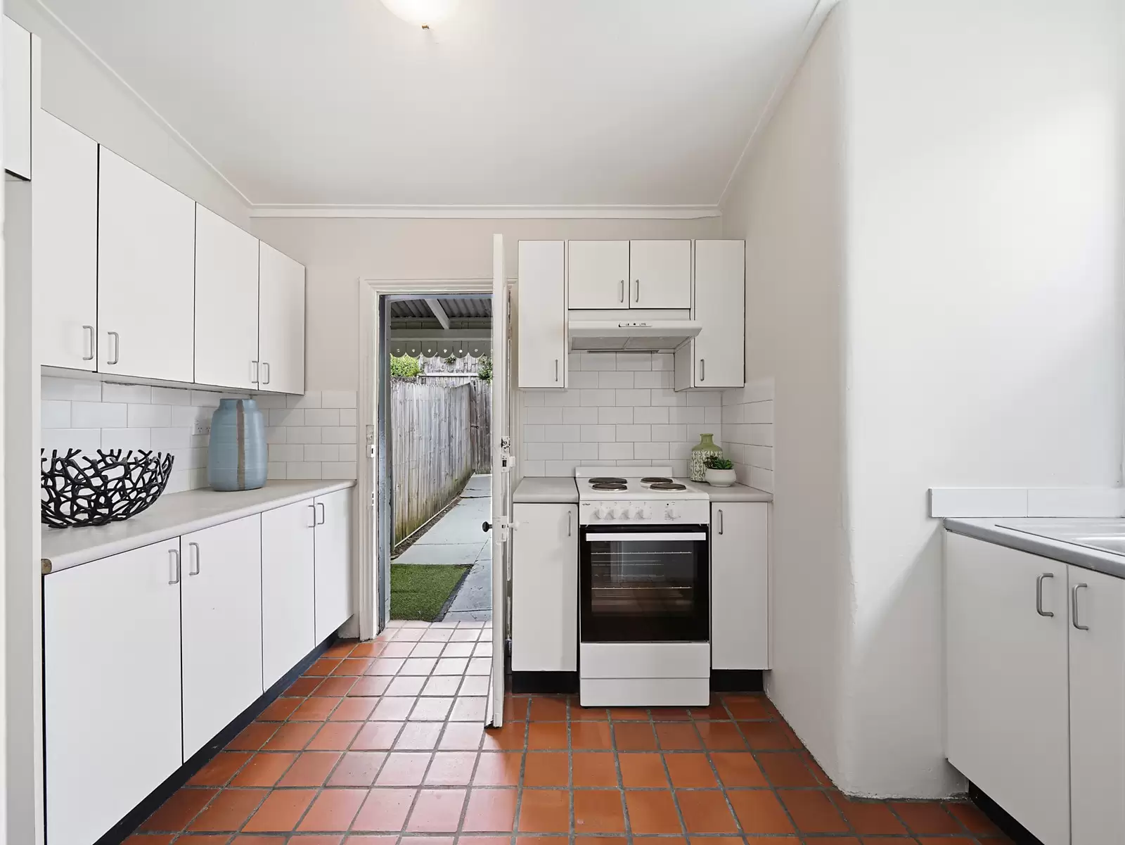 107 Old South Head Road, Bondi Junction Sold by Sydney Sotheby's International Realty - image 4