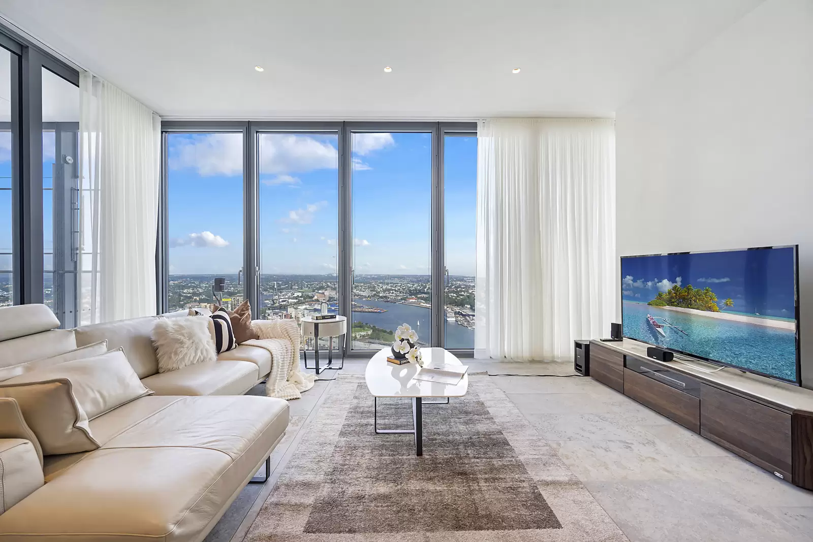 68D/2 Watermans Quay, Barangaroo For Sale by Sydney Sotheby's International Realty - image 5
