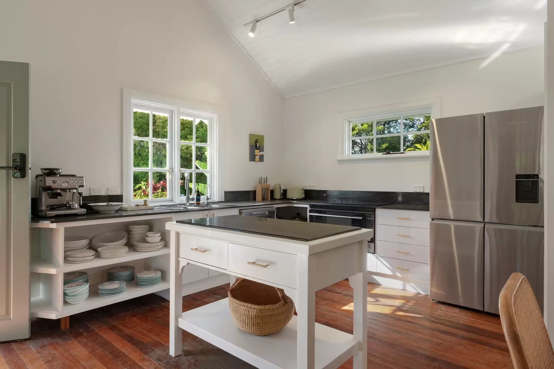 10 Byron Creek Road, Coopers Shoot Sold by Sydney Sotheby's International Realty - image 10