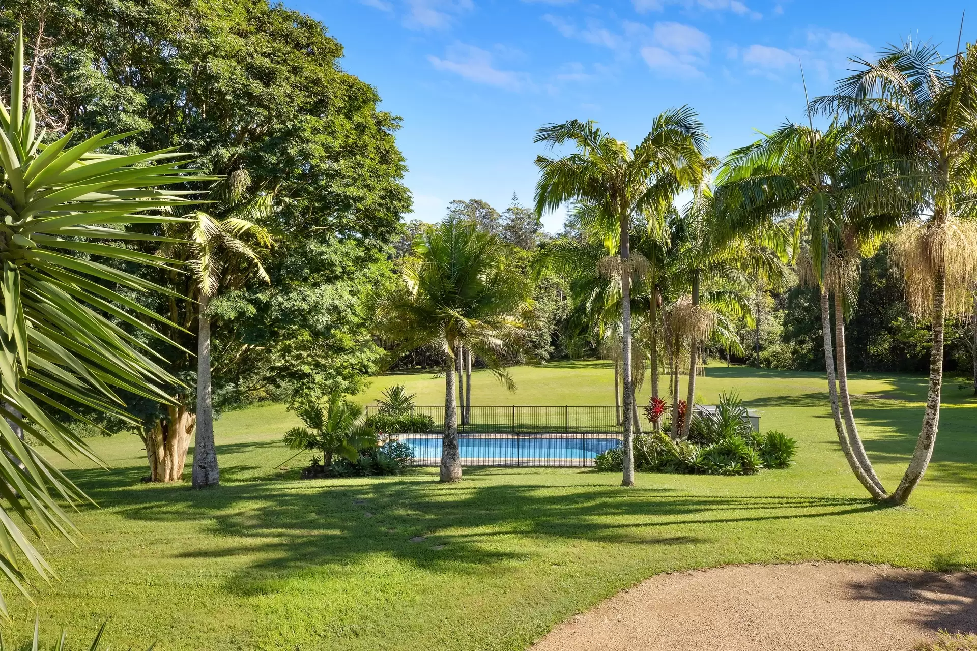 10 Byron Creek Road, Coopers Shoot Sold by Sydney Sotheby's International Realty - image 2