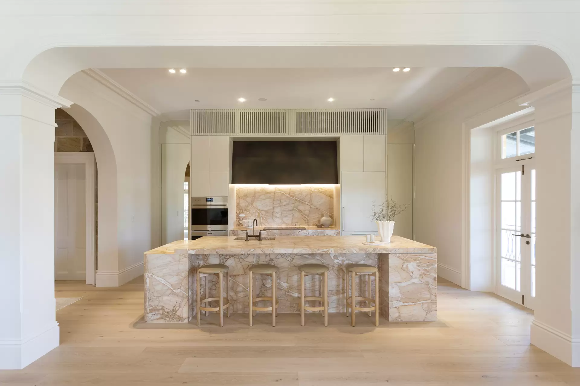 2/39 Arcadia Street, Coogee Sold by Sydney Sotheby's International Realty - image 2