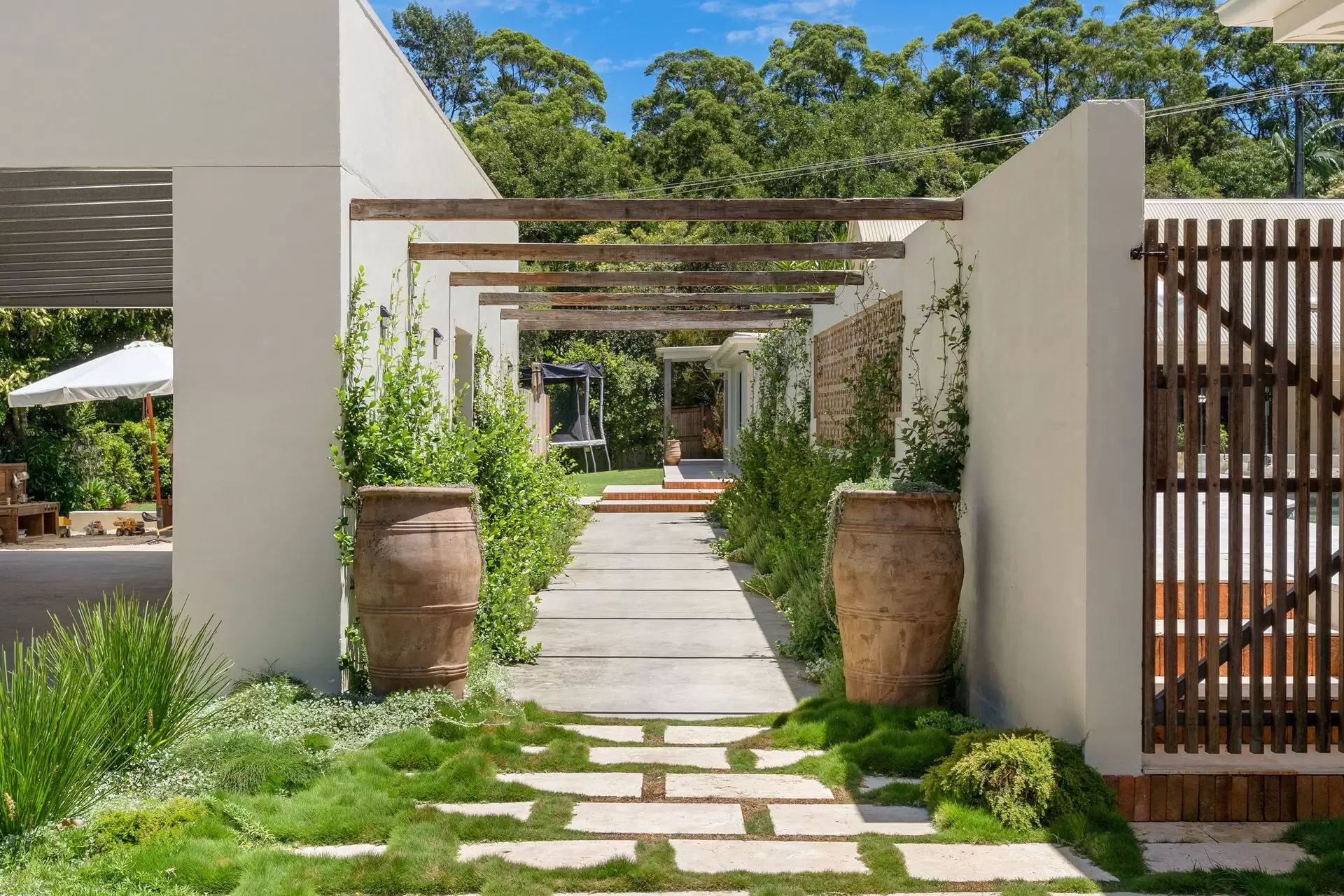 10 Roses Road, Federal Sold by Sydney Sotheby's International Realty - image 3
