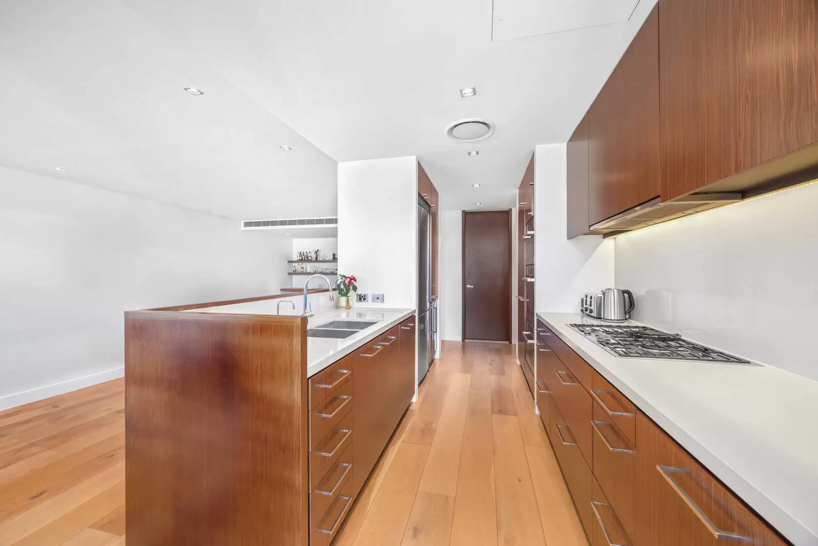 5F/2-22 Knox Street, Double Bay For Lease by Sydney Sotheby's International Realty - image 4