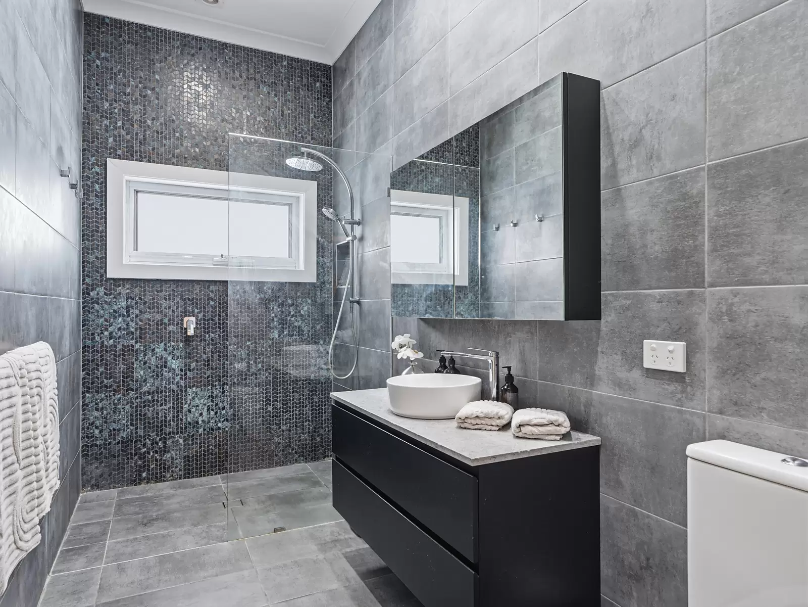 74 Lamrock Avenue, Bondi Beach Sold by Sydney Sotheby's International Realty - image 19