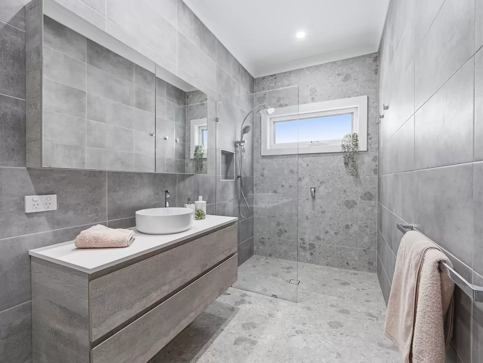 74 Lamrock Avenue, Bondi Beach Sold by Sydney Sotheby's International Realty - image 15