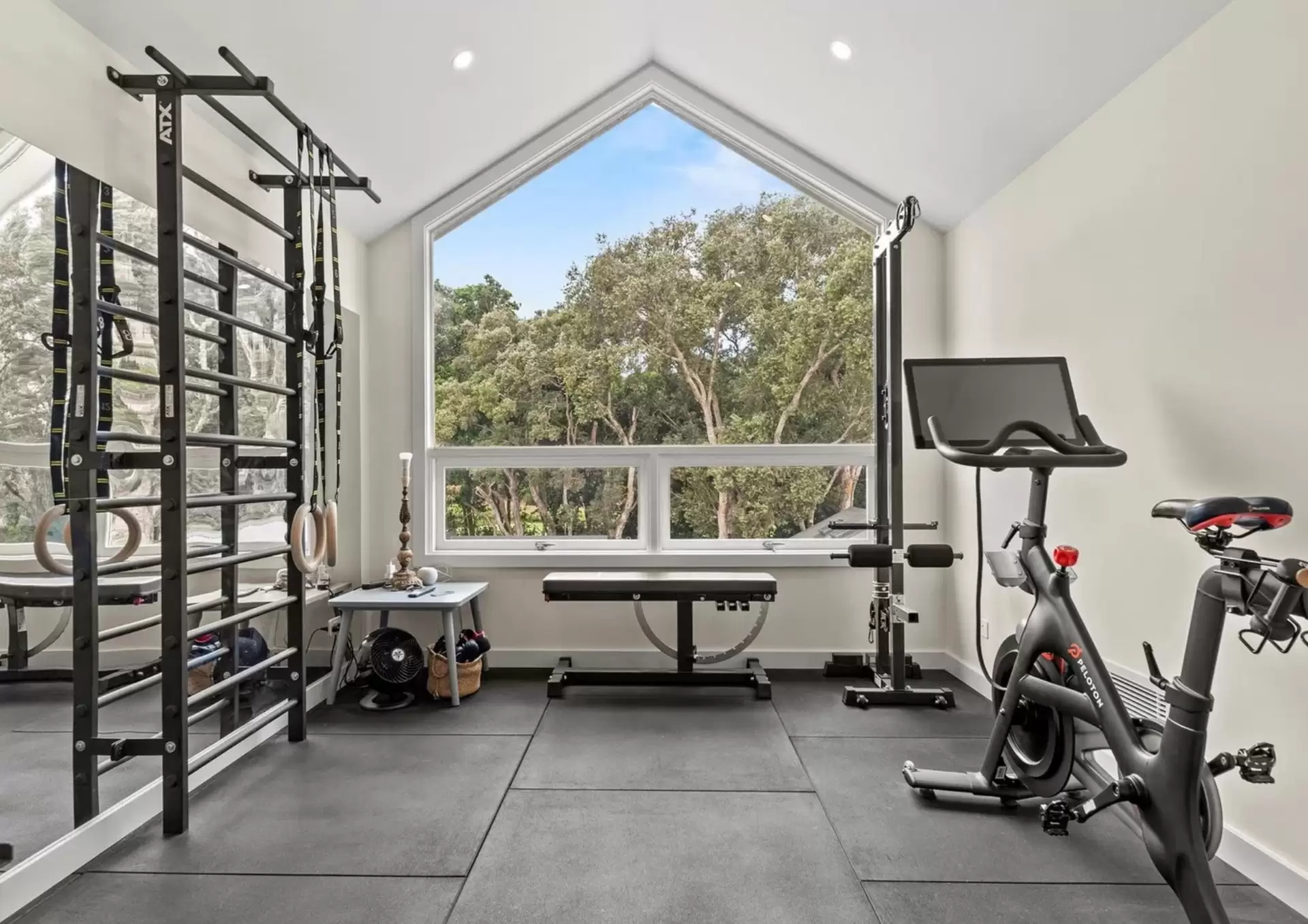64 Lenthall Street, Kensington Sold by Sydney Sotheby's International Realty - image 1