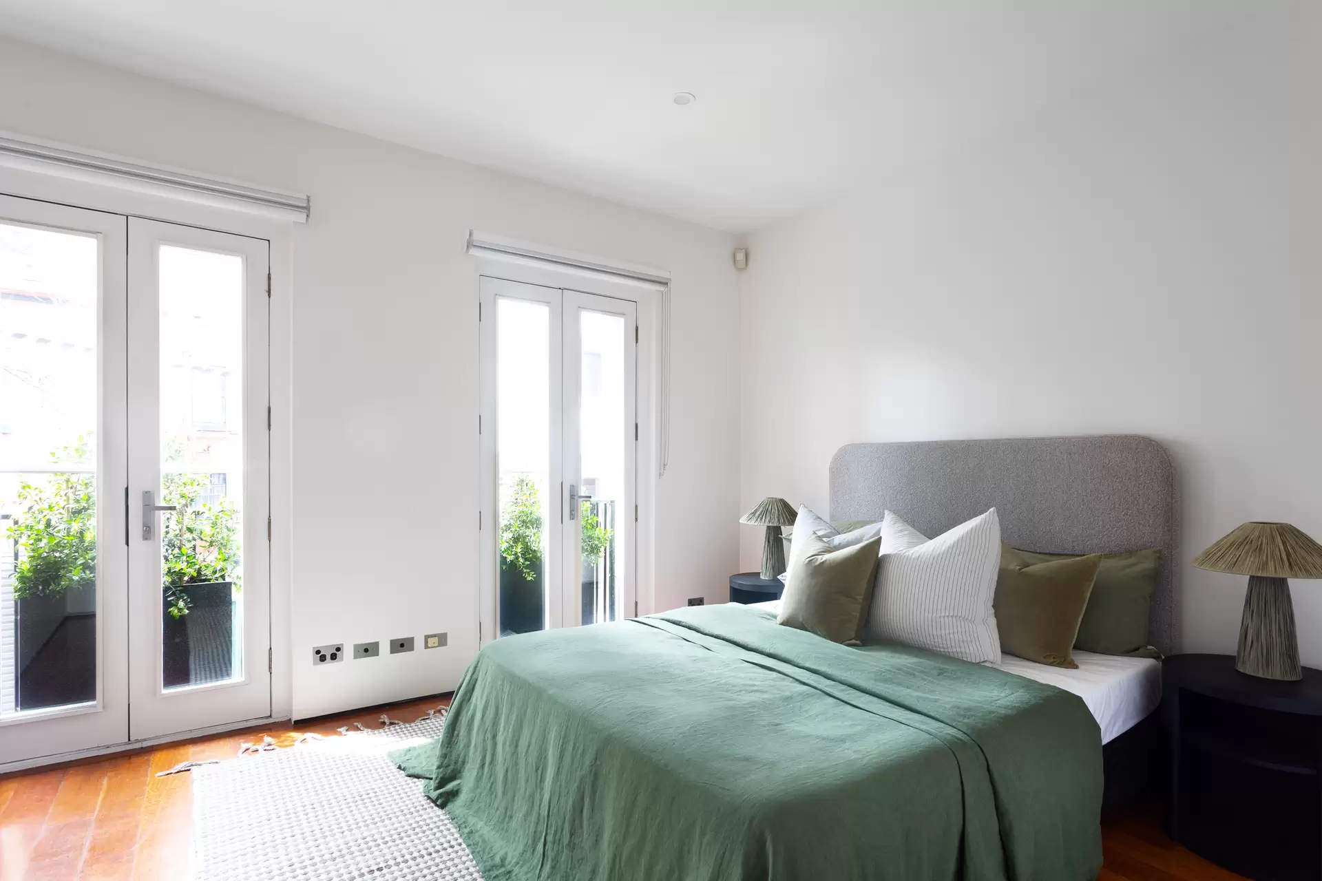 2/36-38 Hutchinson Street, Surry Hills Sold by Sydney Sotheby's International Realty - image 1