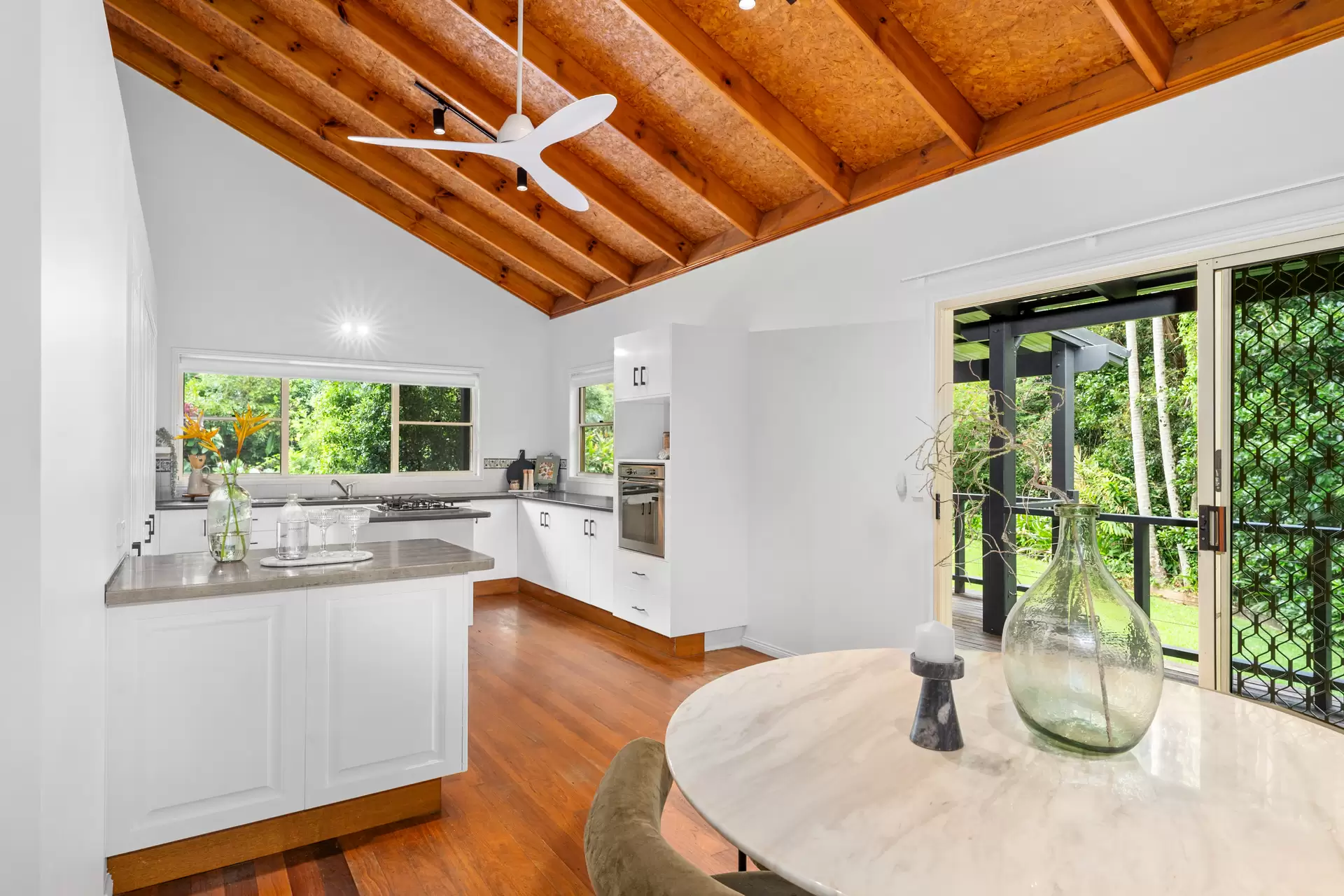 17 Avocado Crescent, Ewingsdale Sold by Sydney Sotheby's International Realty - image 6