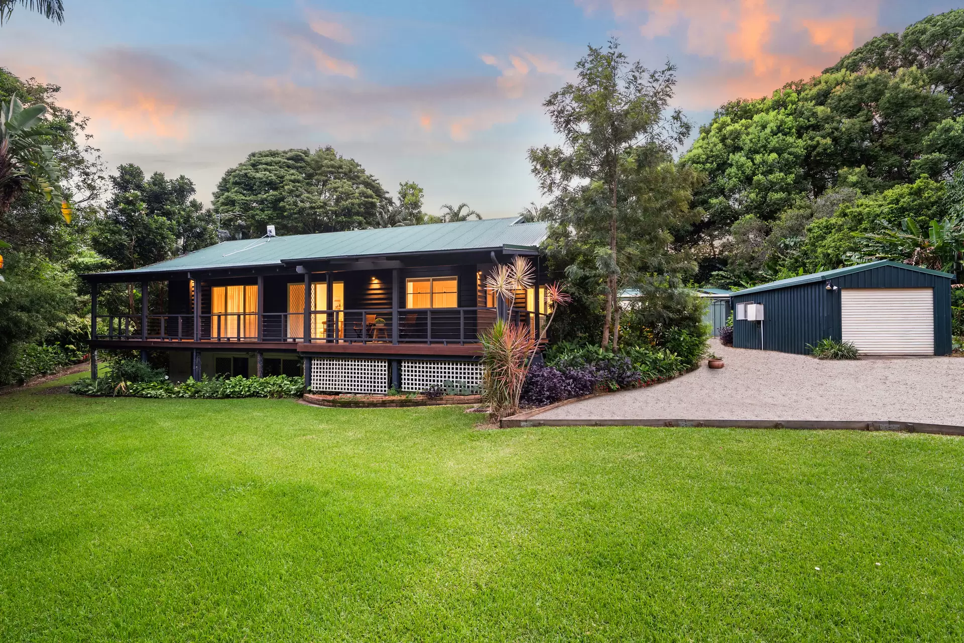 17 Avocado Crescent, Ewingsdale Sold by Sydney Sotheby's International Realty - image 1