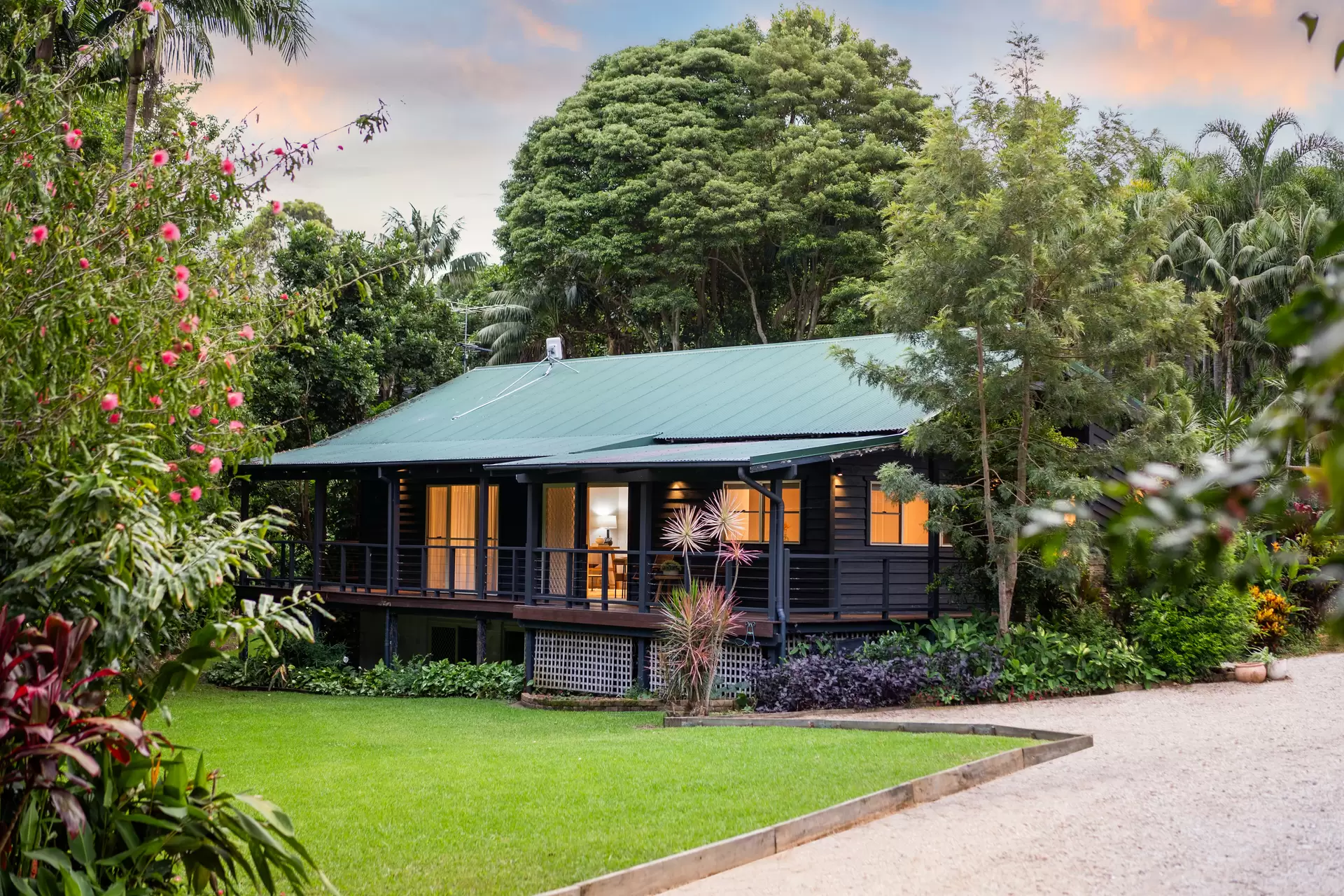 17 Avocado Crescent, Ewingsdale Sold by Sydney Sotheby's International Realty - image 2