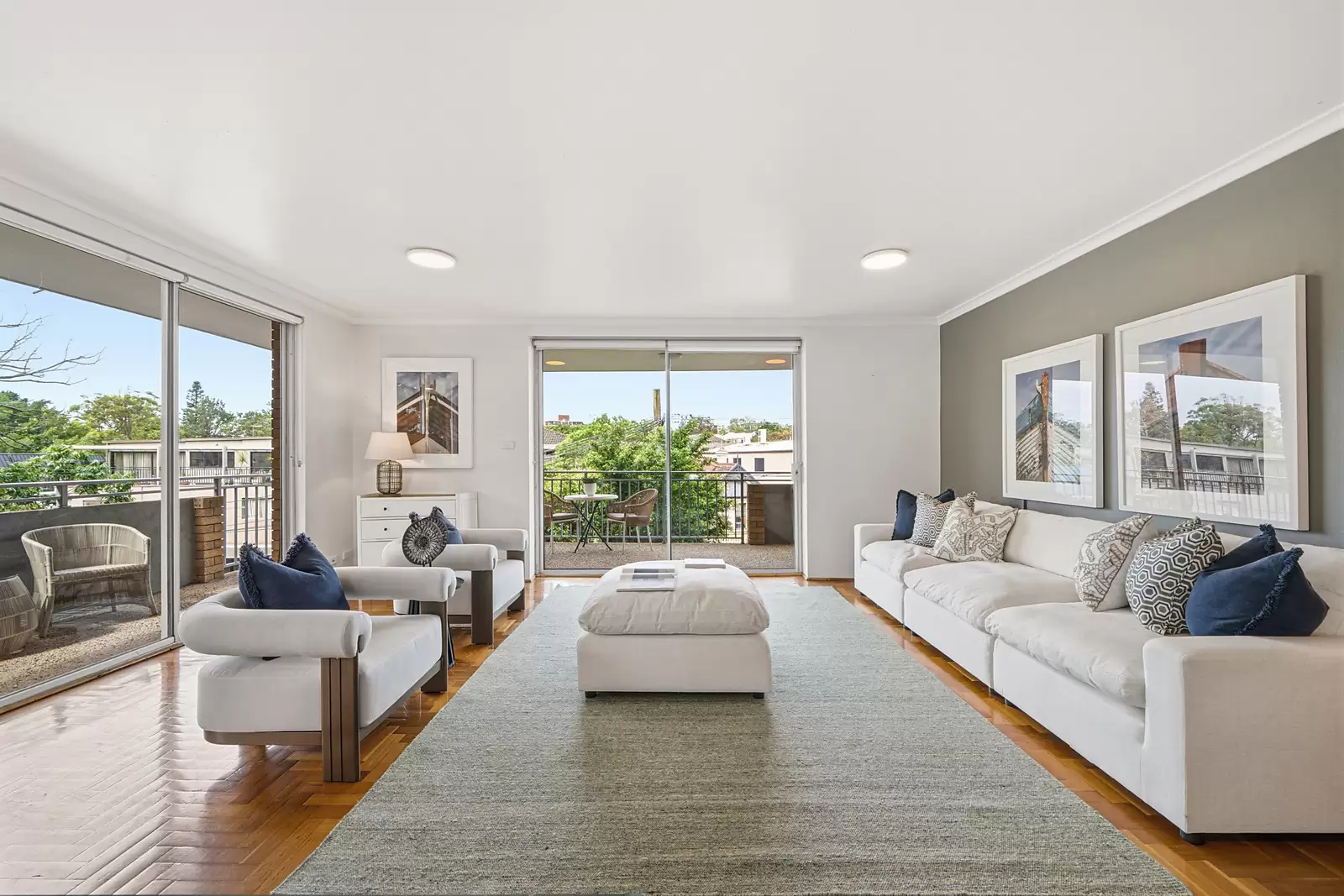 4/136 Old South Head Road, Bellevue Hill Sold by Sydney Sotheby's International Realty - image 2