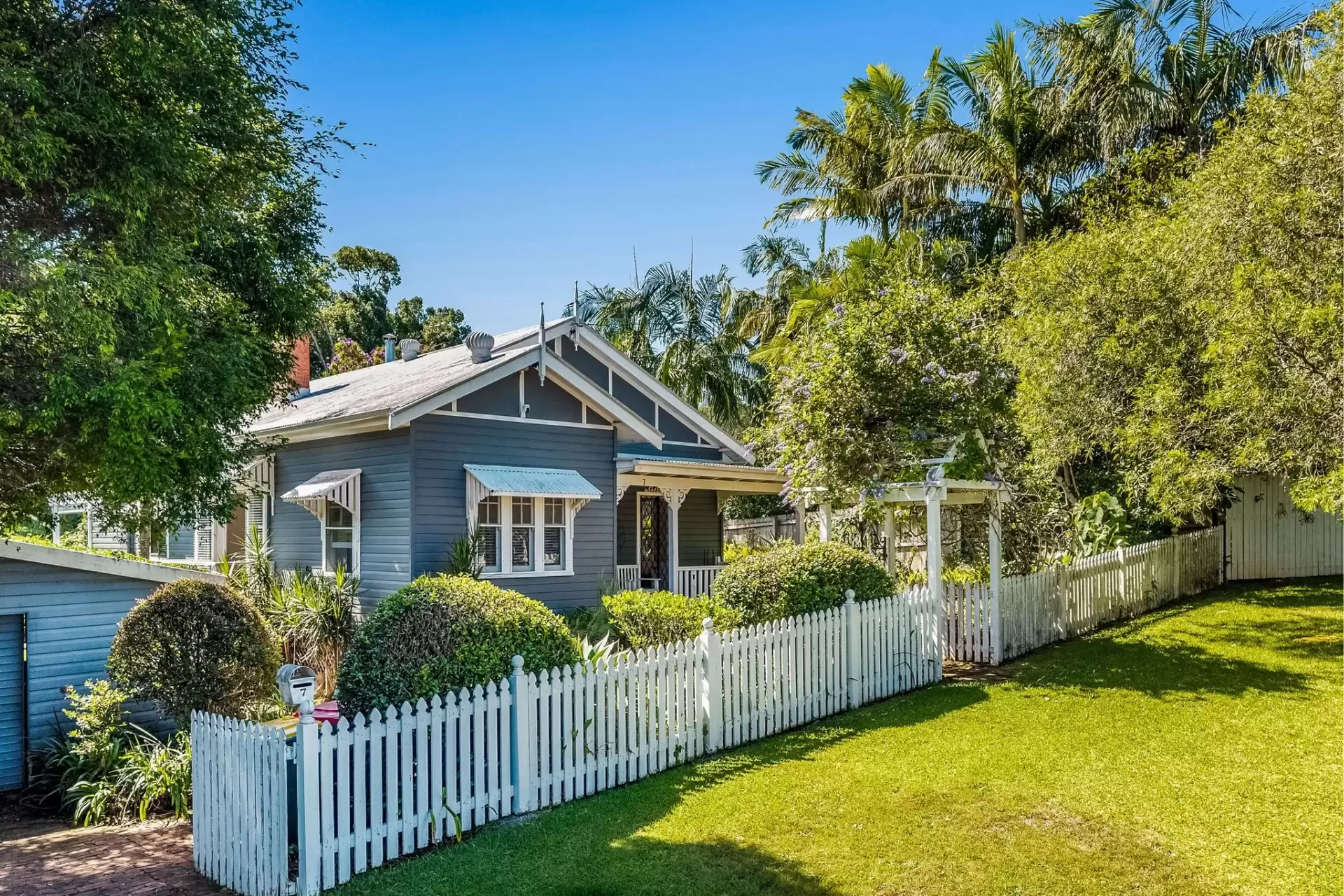 7 Keith Street, Bangalow For Sale by Sydney Sotheby's International Realty - image 1