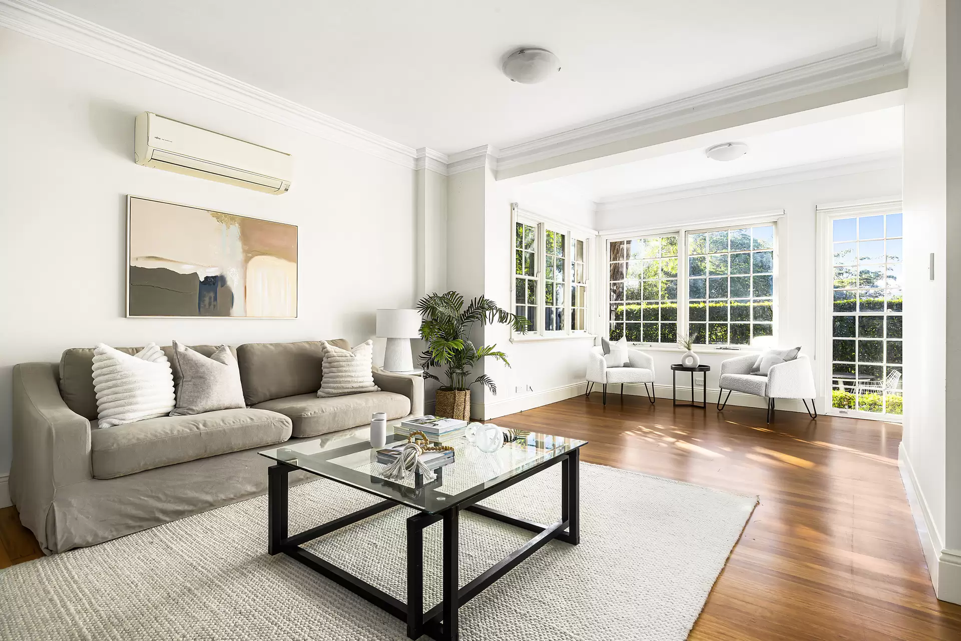 2/699 New South Head Road, Rose Bay Sold by Sydney Sotheby's International Realty - image 2