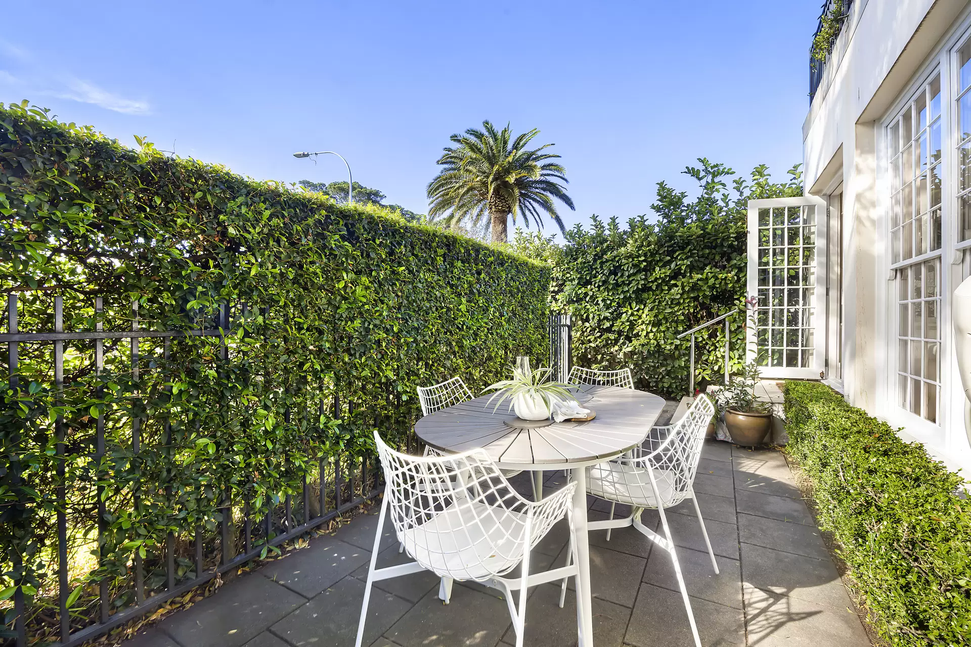 2/699 New South Head Road, Rose Bay Sold by Sydney Sotheby's International Realty - image 6