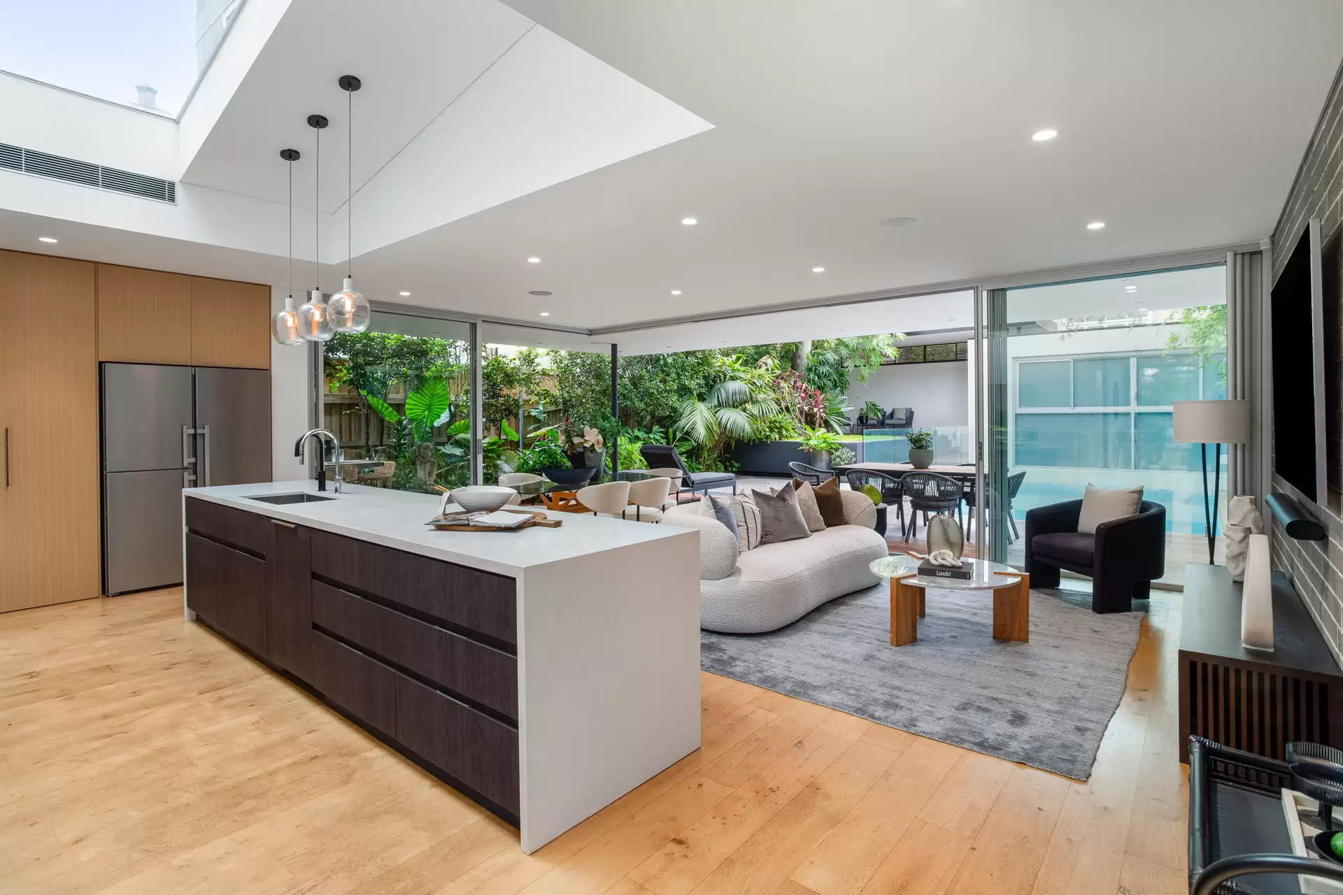 12 Belgrave Street, Bronte Sold by Sydney Sotheby's International Realty - image 3
