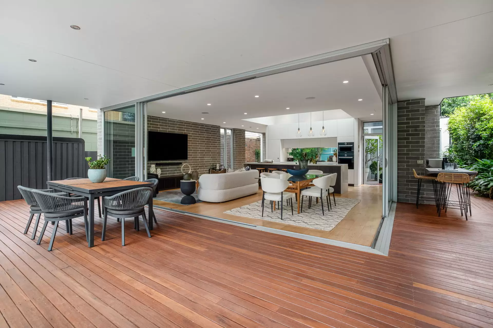 12 Belgrave Street, Bronte Sold by Sydney Sotheby's International Realty - image 4