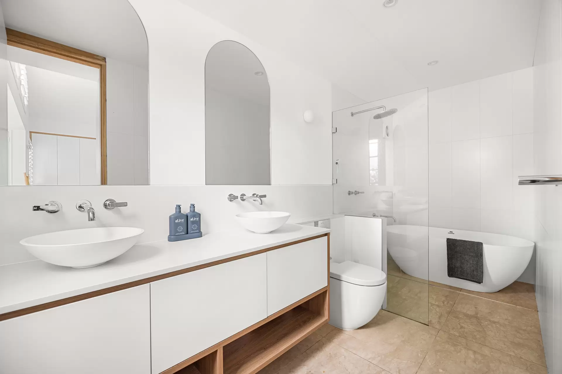 16 Arcadia Street, Coogee Sold by Sydney Sotheby's International Realty - image 8