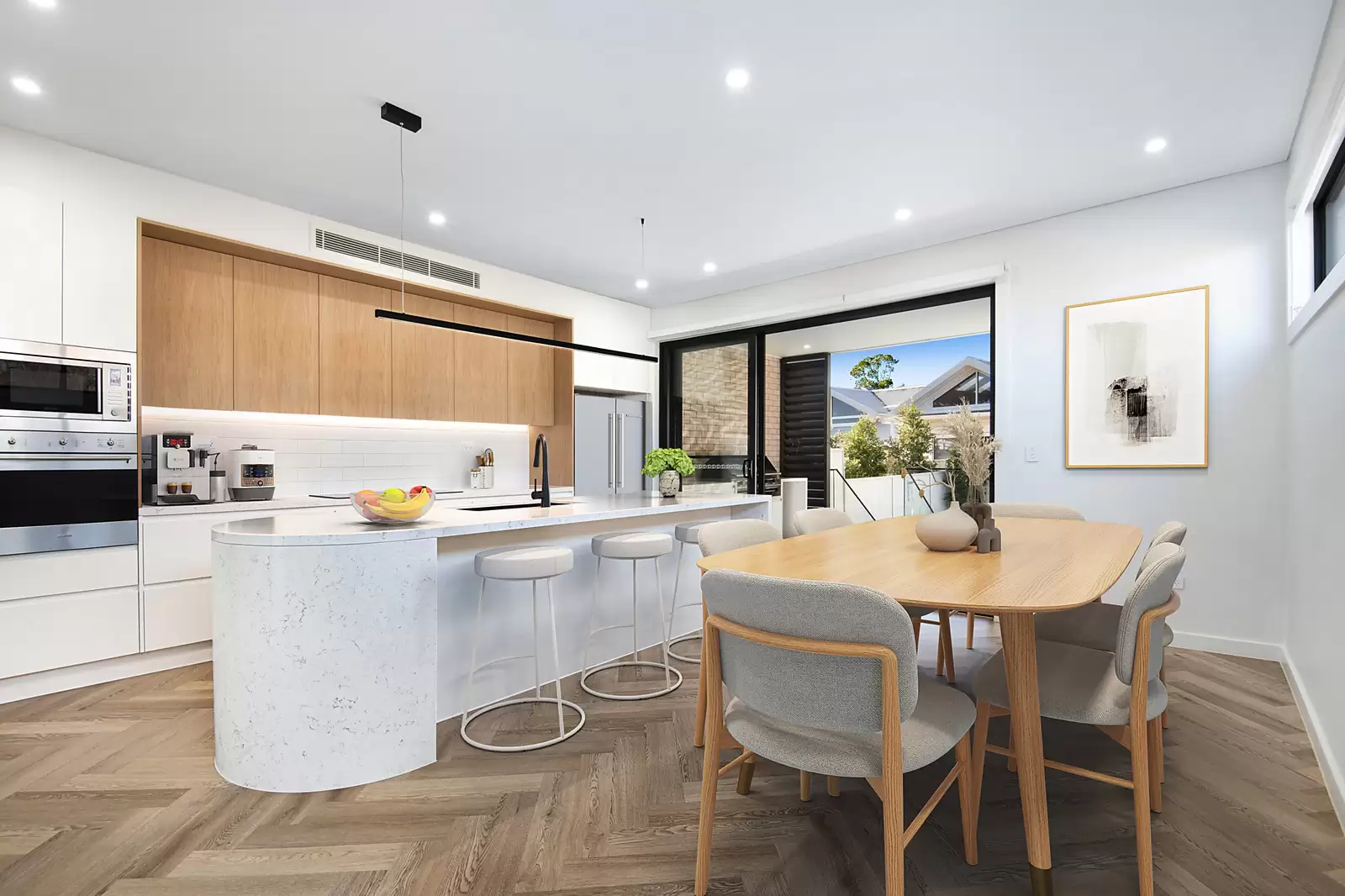 8B Yowie Avenue, Caringbah South Sold by Sydney Sotheby's International Realty - image 4