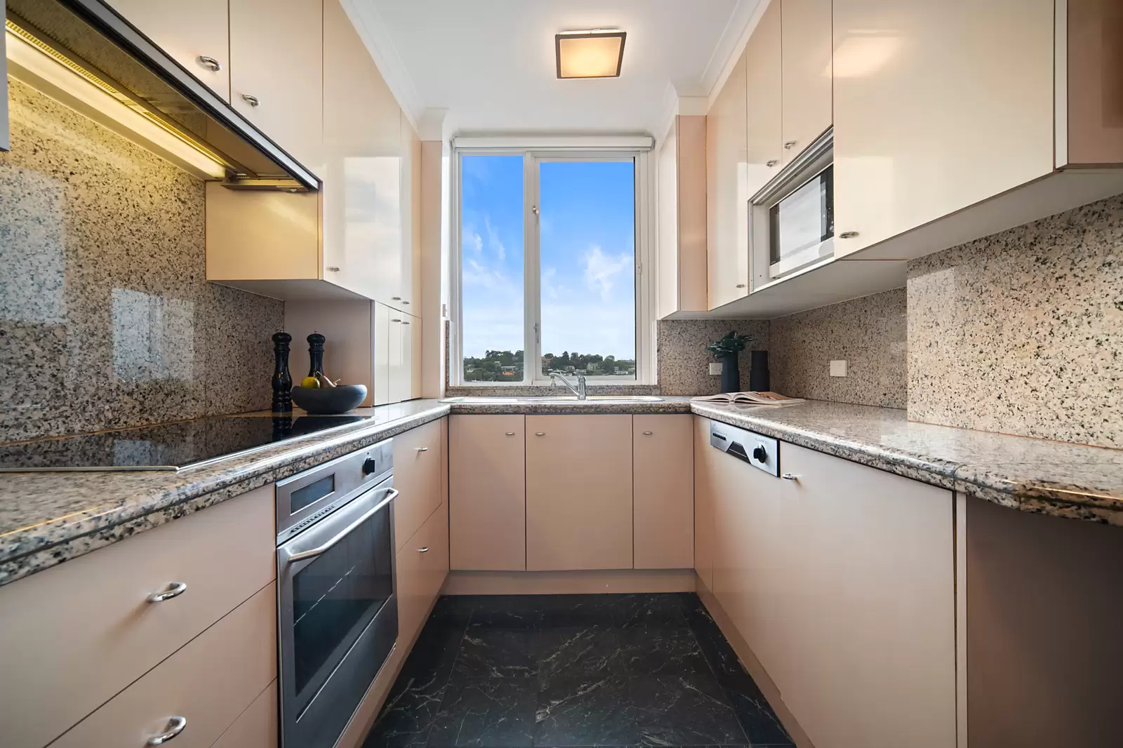 17/55-57 Wolseley Road, Point Piper Sold by Sydney Sotheby's International Realty - image 9