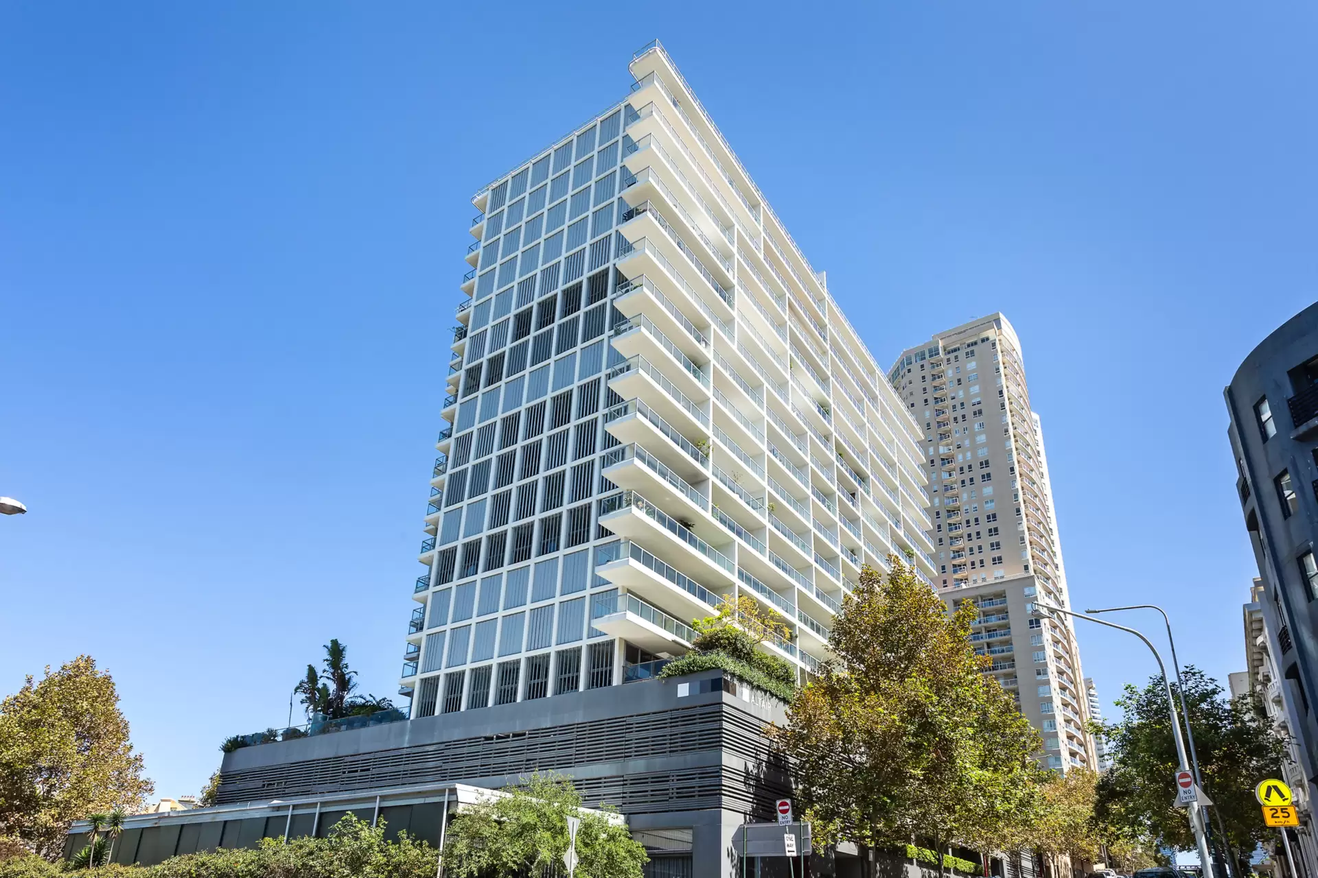1209/3 Kings Cross Road, Darlinghurst Sold by Sydney Sotheby's International Realty - image 1