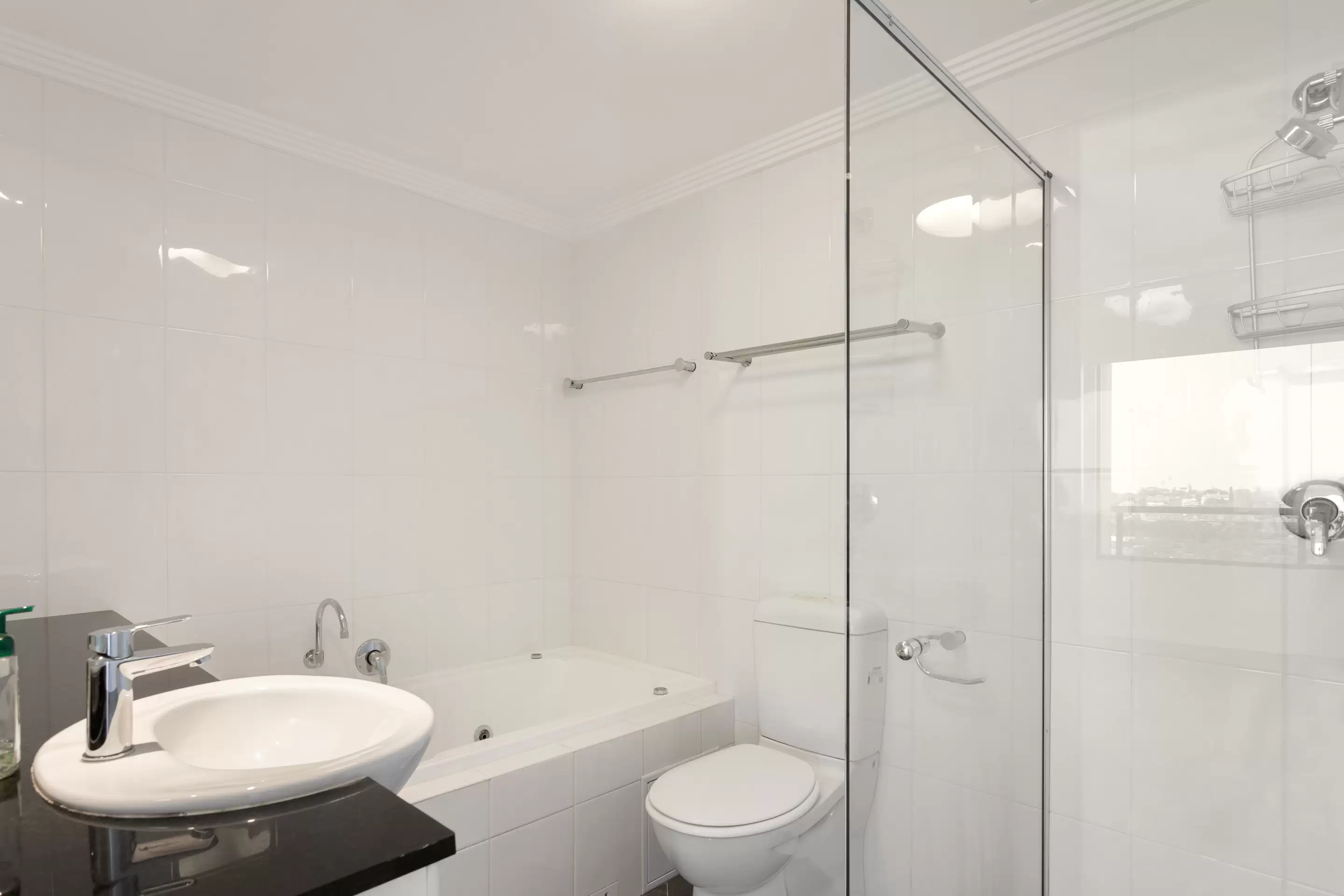 43/17 Newland Street, Bondi Junction Sold by Sydney Sotheby's International Realty - image 7