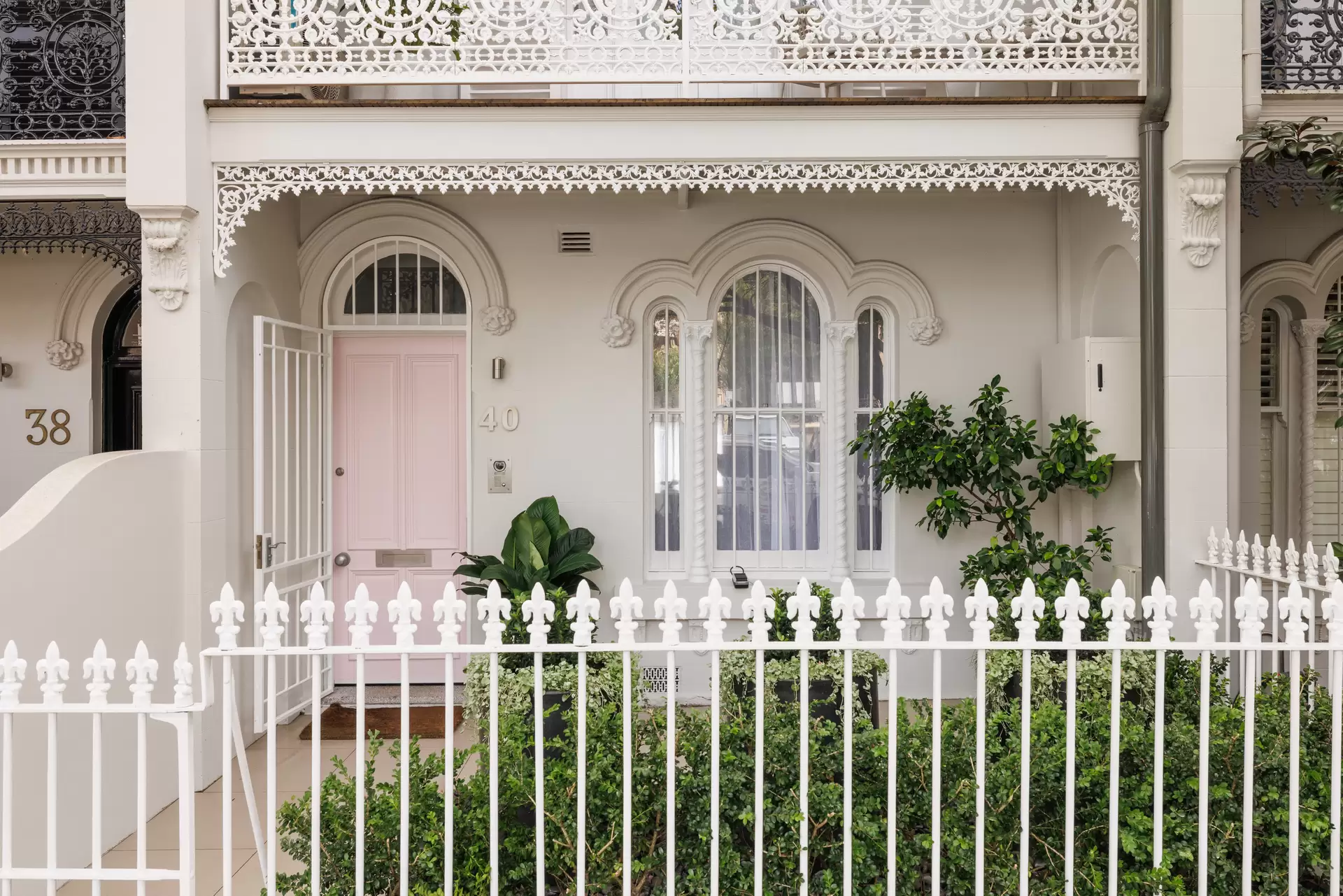 40 Windsor Street, Paddington Sold by Sydney Sotheby's International Realty - image 1