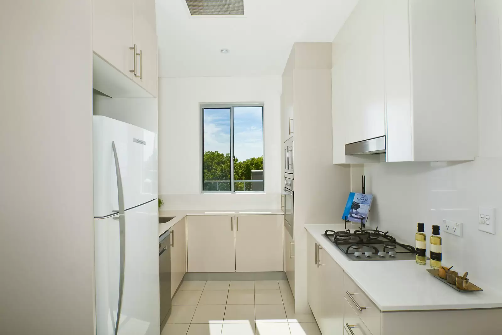 'Oasis' 14/11 Flood Street, Bondi Sold by Sydney Sotheby's International Realty - image 6