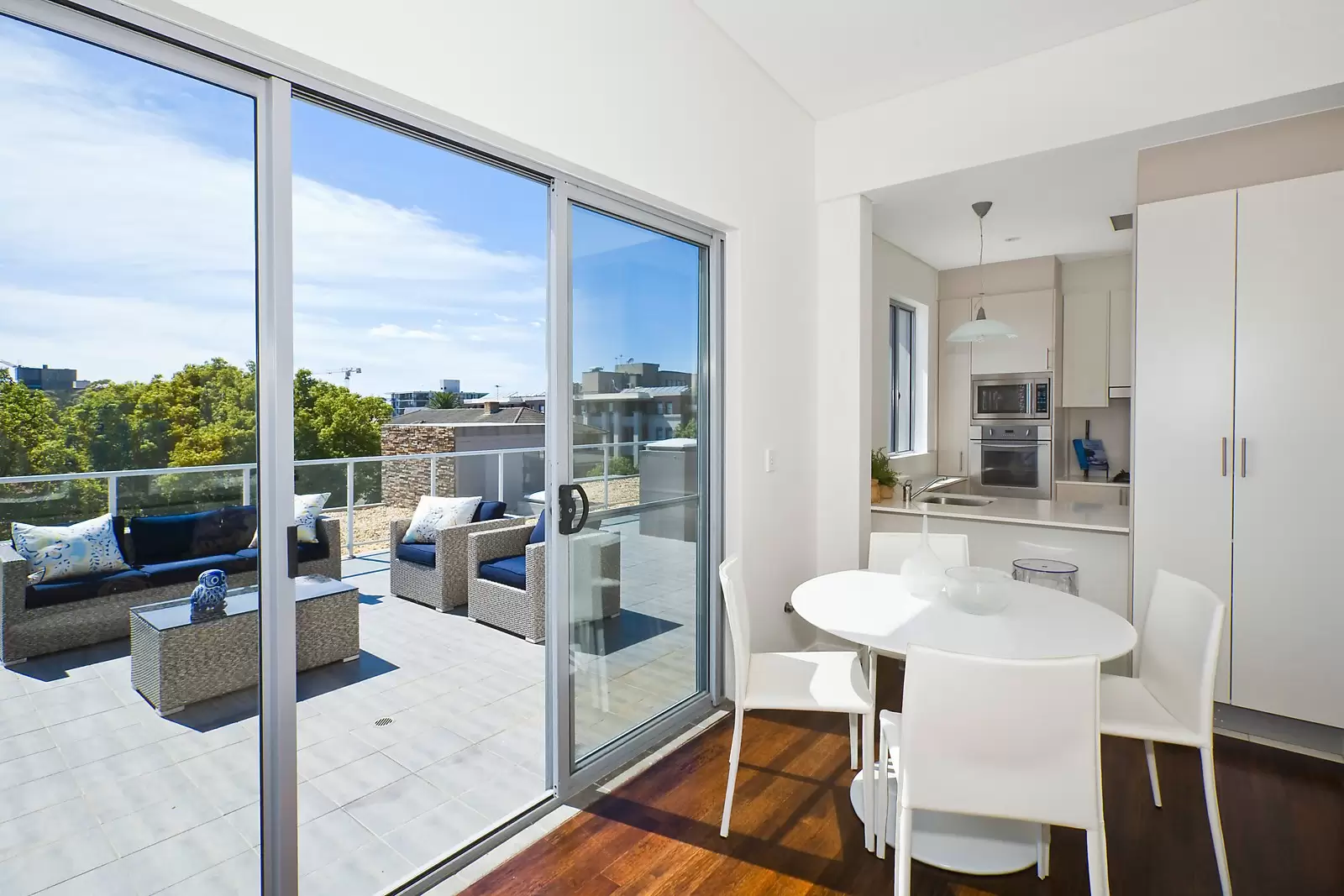 'Oasis' 14/11 Flood Street, Bondi Sold by Sydney Sotheby's International Realty - image 5