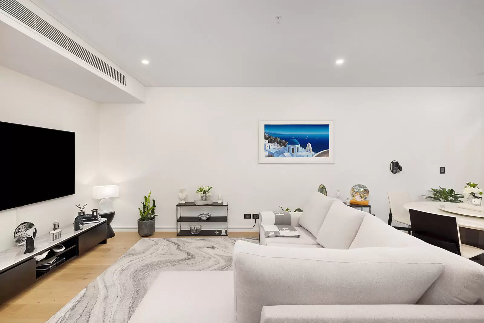 G62/10 Letitia Street, Zetland Sold by Sydney Sotheby's International Realty - image 2