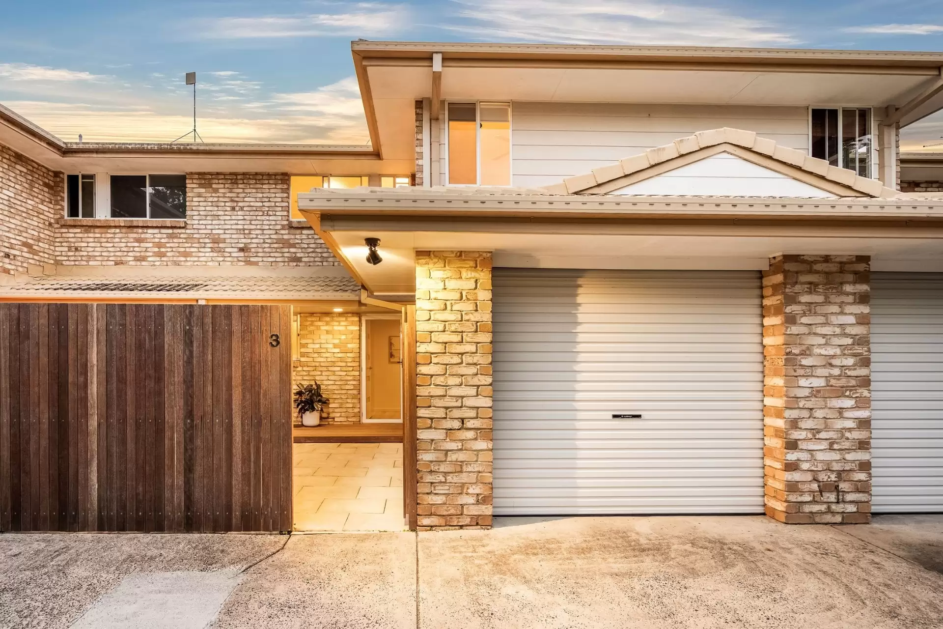 3/49 Belongil Crescent, Byron Bay Sold by Sydney Sotheby's International Realty - image 2