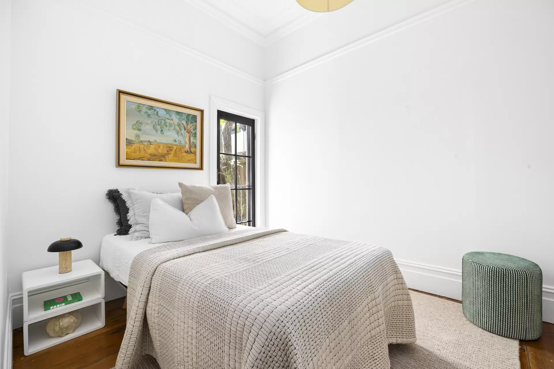 33 Ruthven Street, Bondi Junction Sold by Sydney Sotheby's International Realty - image 1