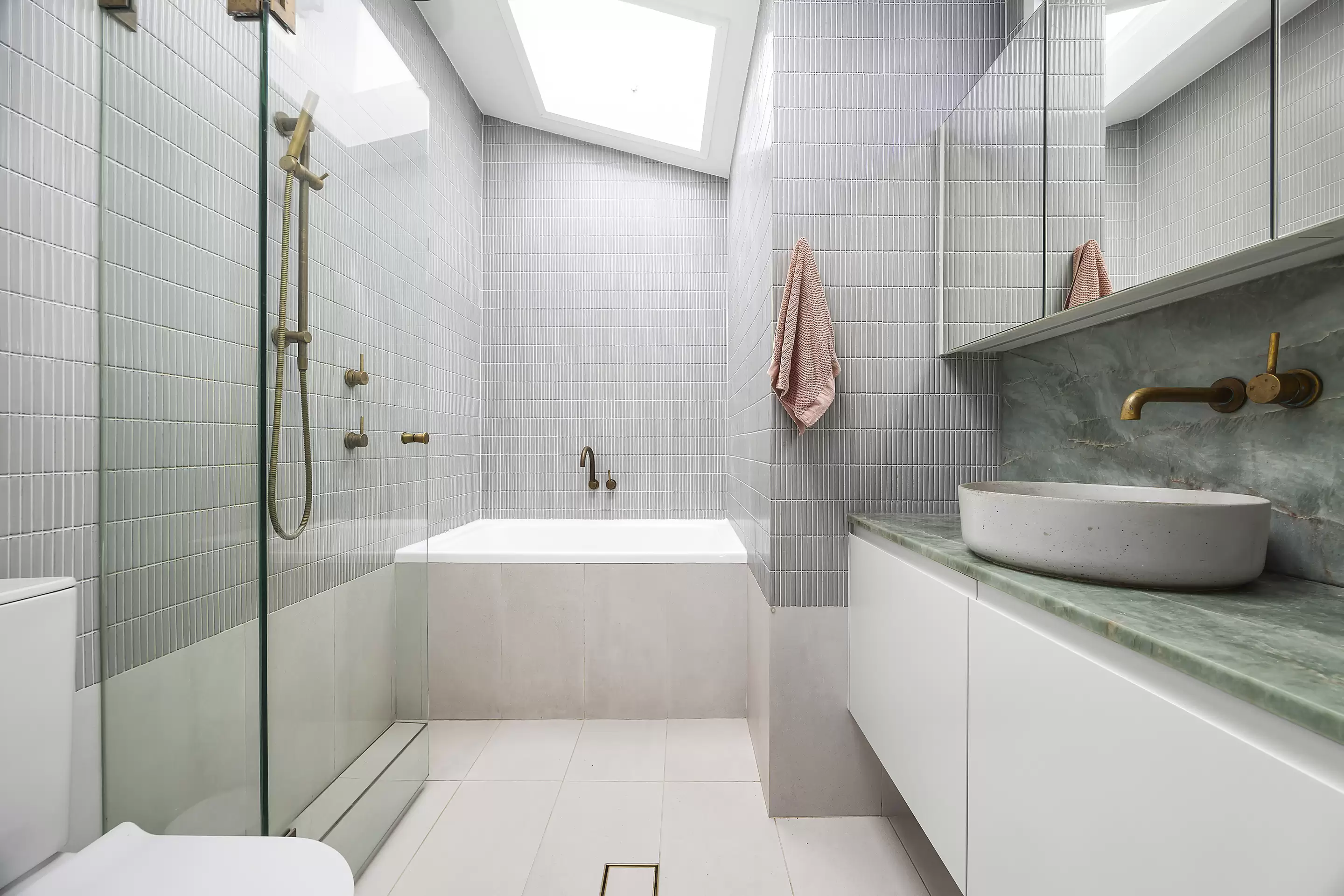 33 Ruthven Street, Bondi Junction Sold by Sydney Sotheby's International Realty - image 8