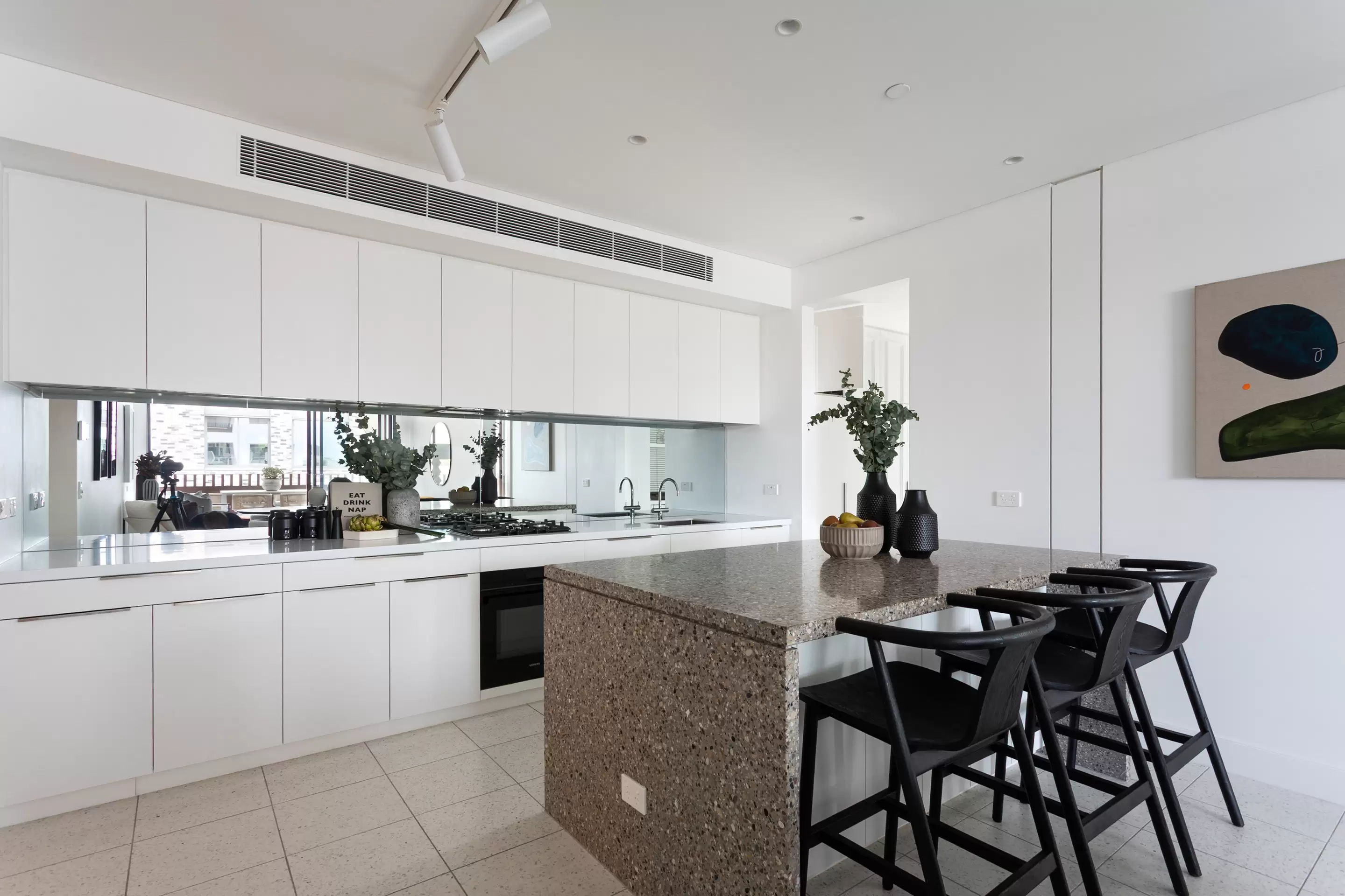 504/6 Baptist Street, Redfern Sold by Sydney Sotheby's International Realty - image 5