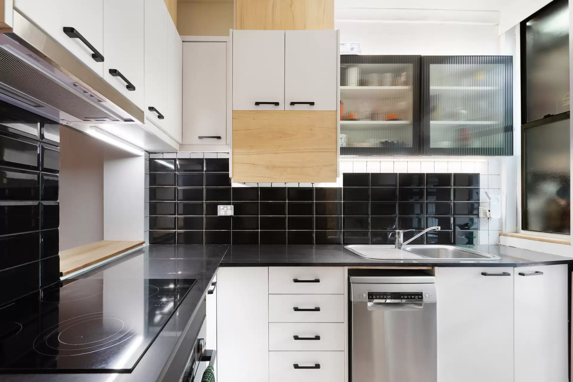 19 Chapman Street, Surry Hills Sold by Sydney Sotheby's International Realty - image 1