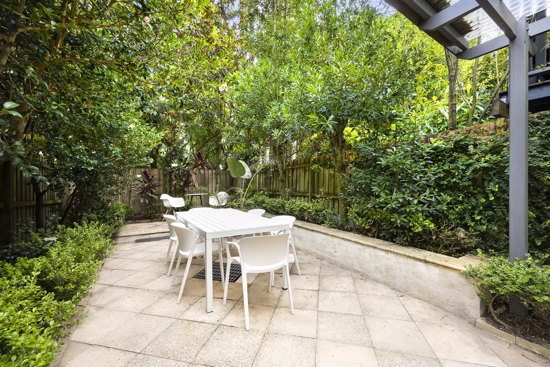 19 Brisbane Street, Bondi Junction Sold by Sydney Sotheby's International Realty - image 1
