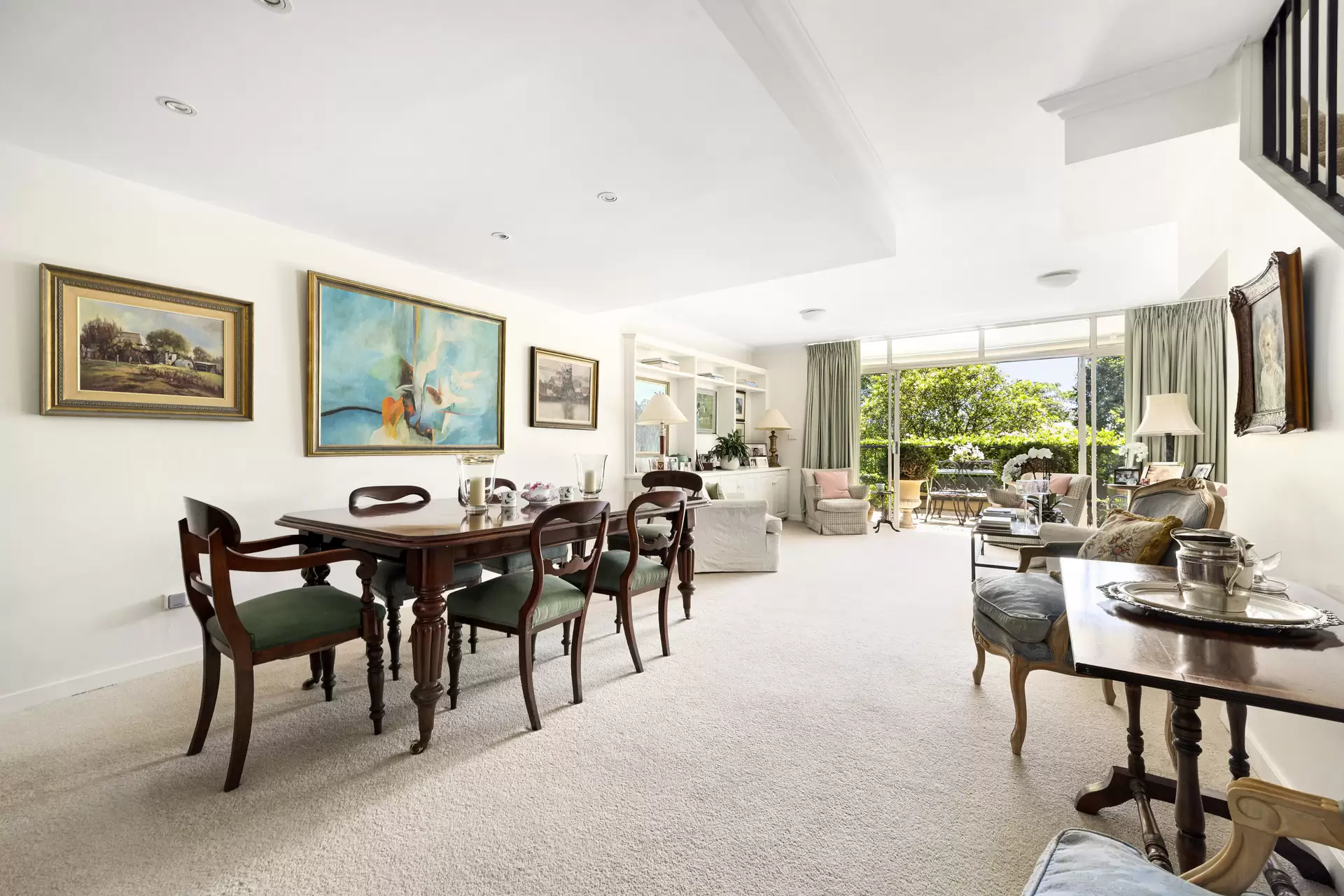 19/16-18 Rosemont Avenue, Woollahra Sold by Sydney Sotheby's International Realty - image 2