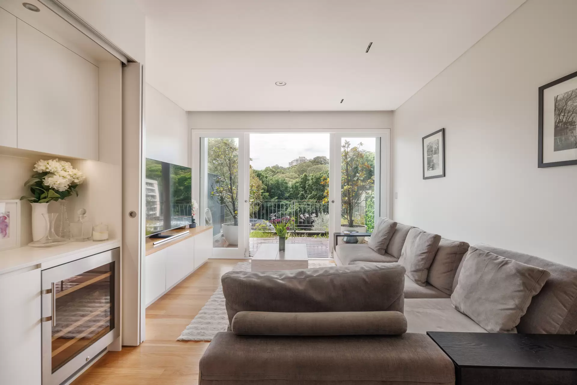 70 Sutherland Street, Paddington Sold by Sydney Sotheby's International Realty - image 1