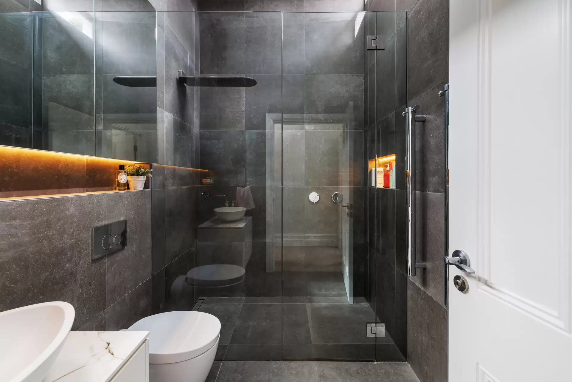 70 Sutherland Street, Paddington Sold by Sydney Sotheby's International Realty - image 1