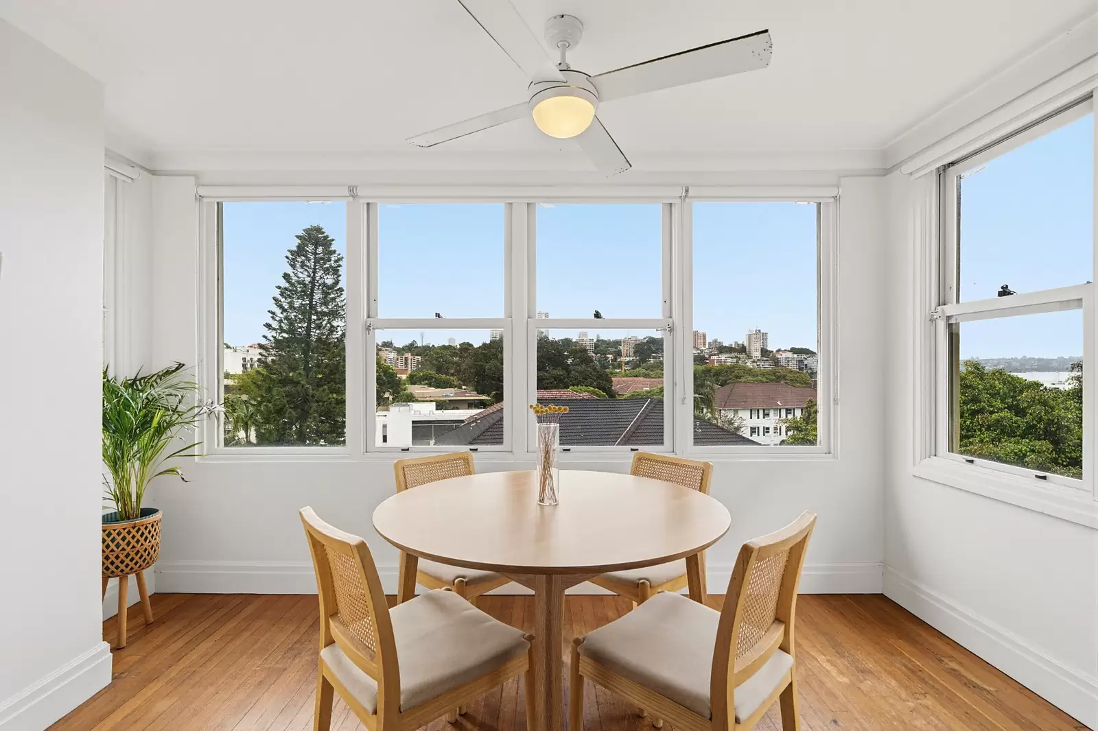 6/490-494 New South Head Road, Double Bay Sold by Sydney Sotheby's International Realty - image 2