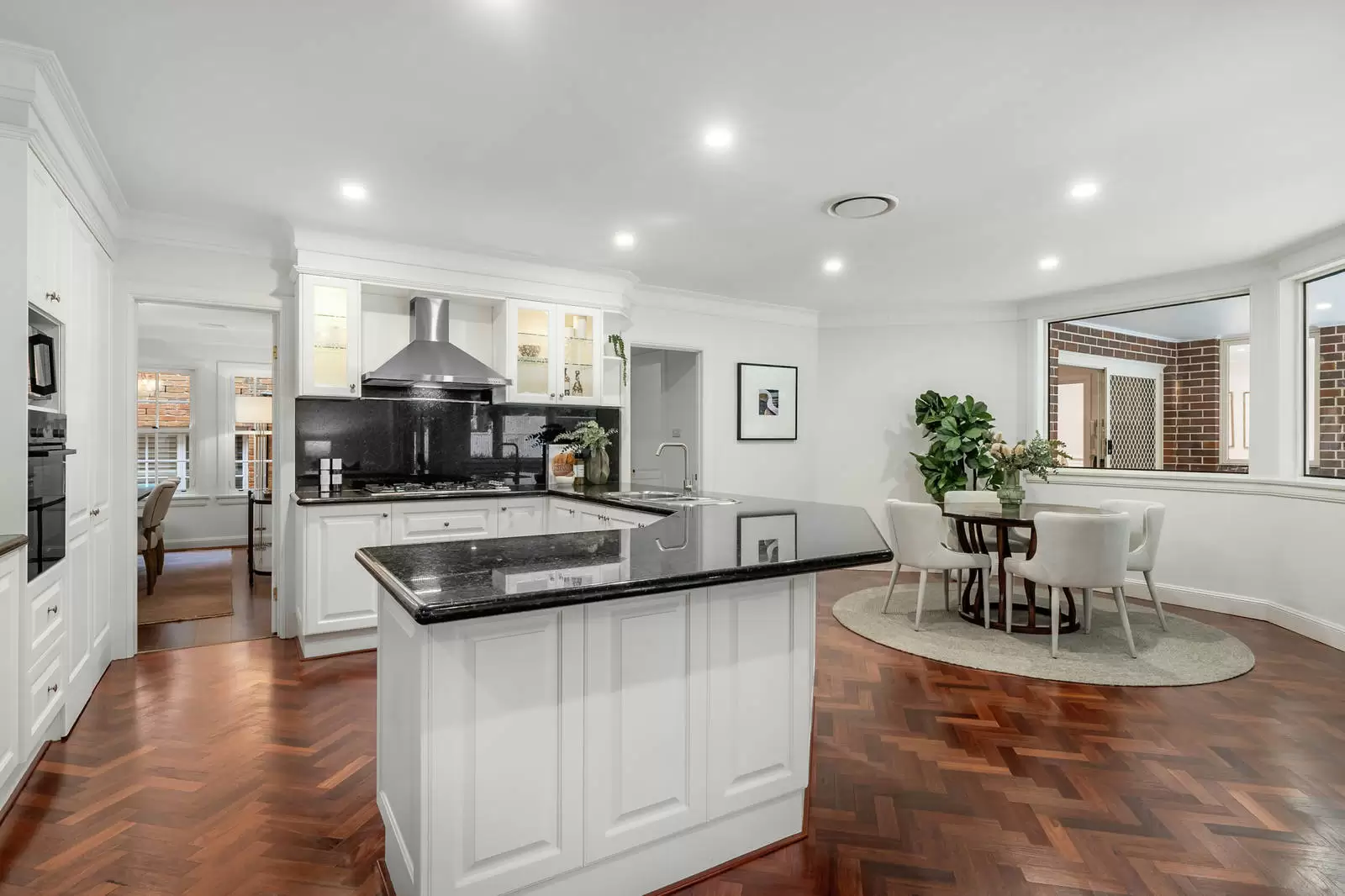 3 Compton Green, West Pennant Hills Leased by Sydney Sotheby's International Realty - image 6