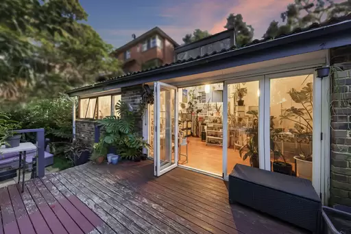20 Strathallen Avenue, Northbridge For Sale by Sydney Sotheby's International Realty