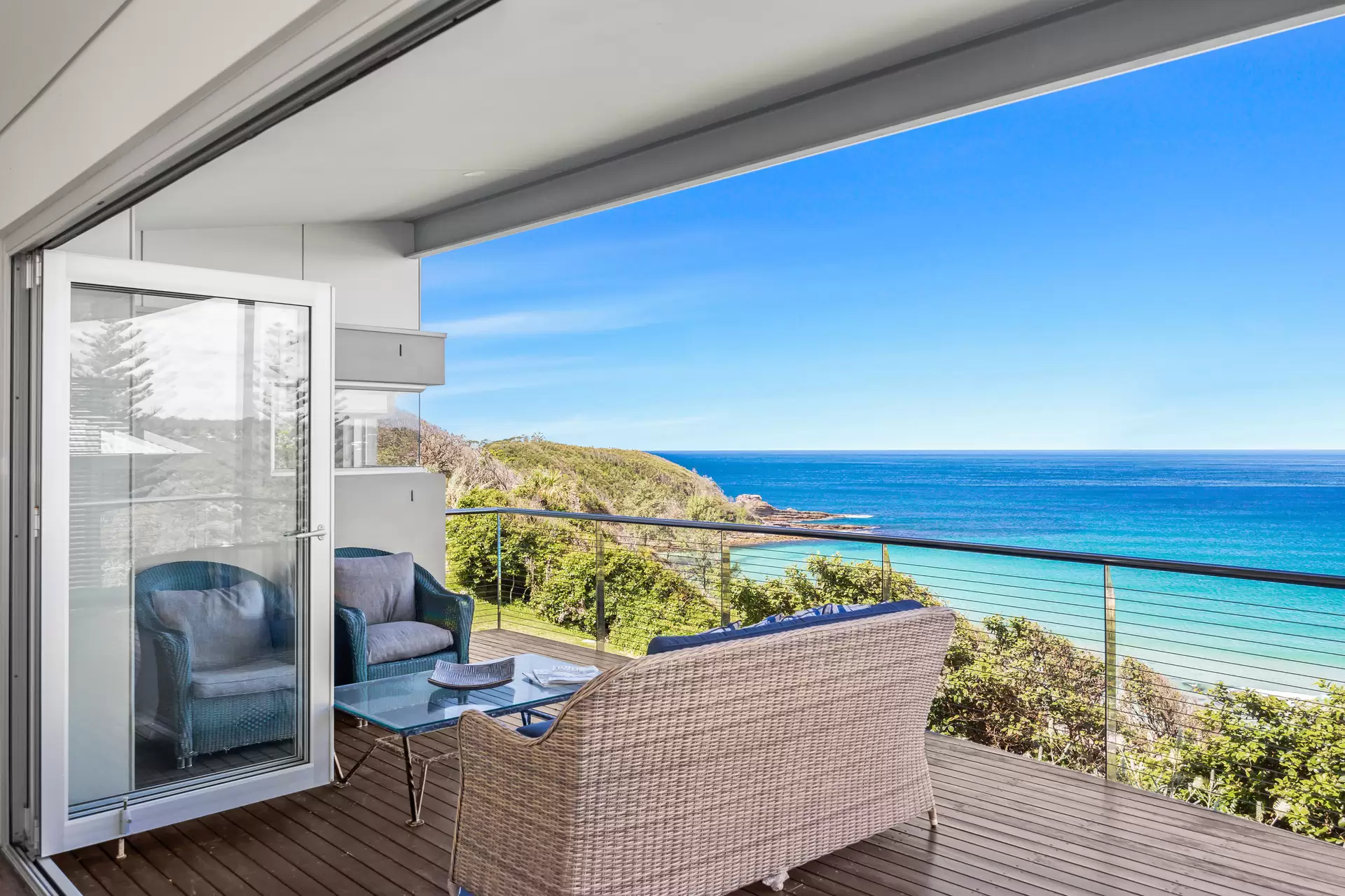 154 Mitchell Parade, Mollymook Beach For Sale by Sydney Sotheby's International Realty - image 2